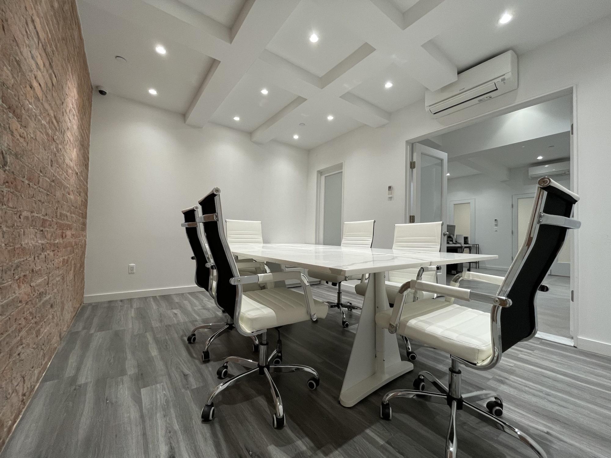 Sala de Reuniones Hotel and the City-Midtown