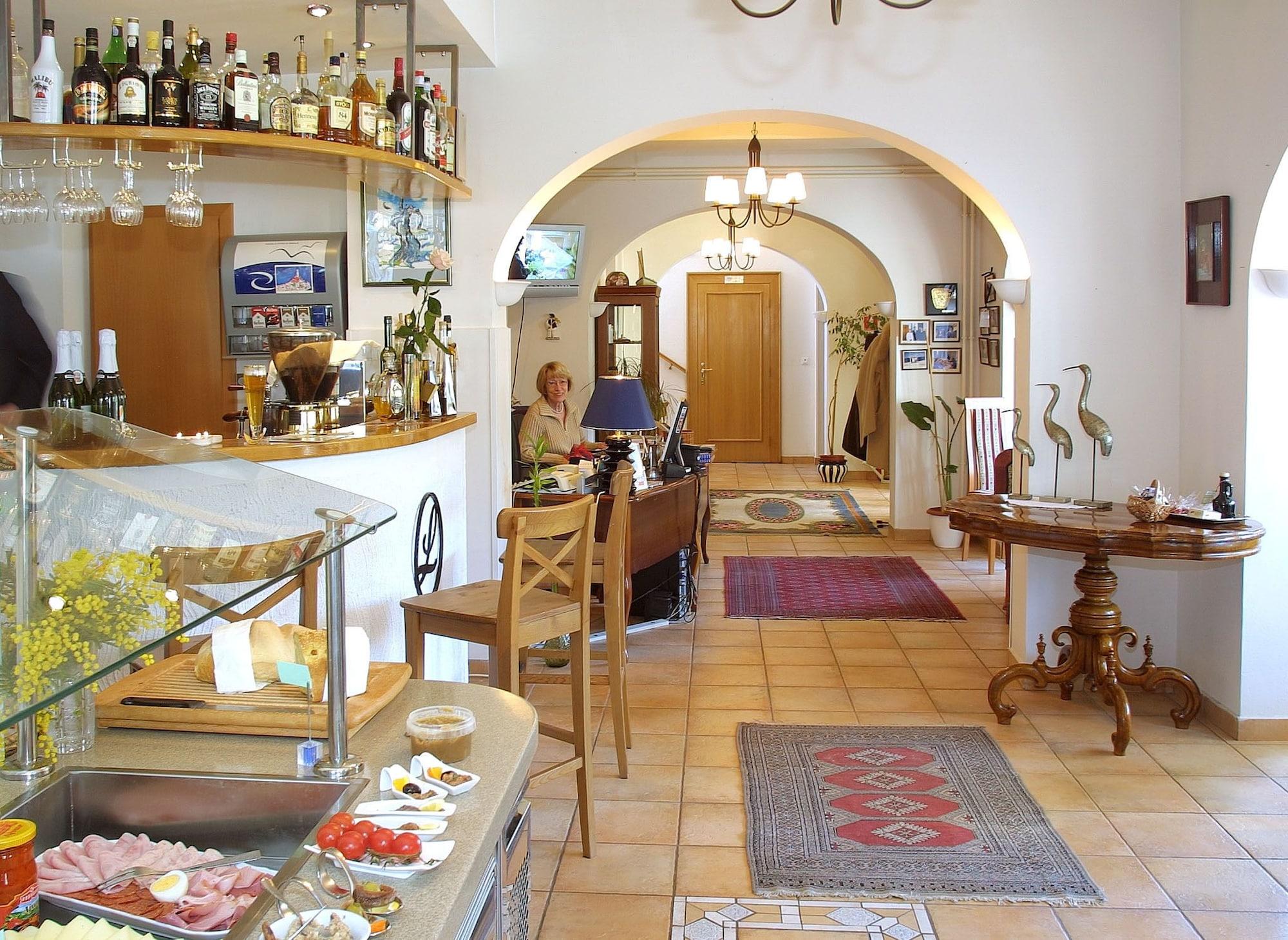 Bar/Salón Vila Lili