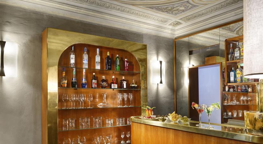 Bar/Salón Hotel Garibaldi Blu
