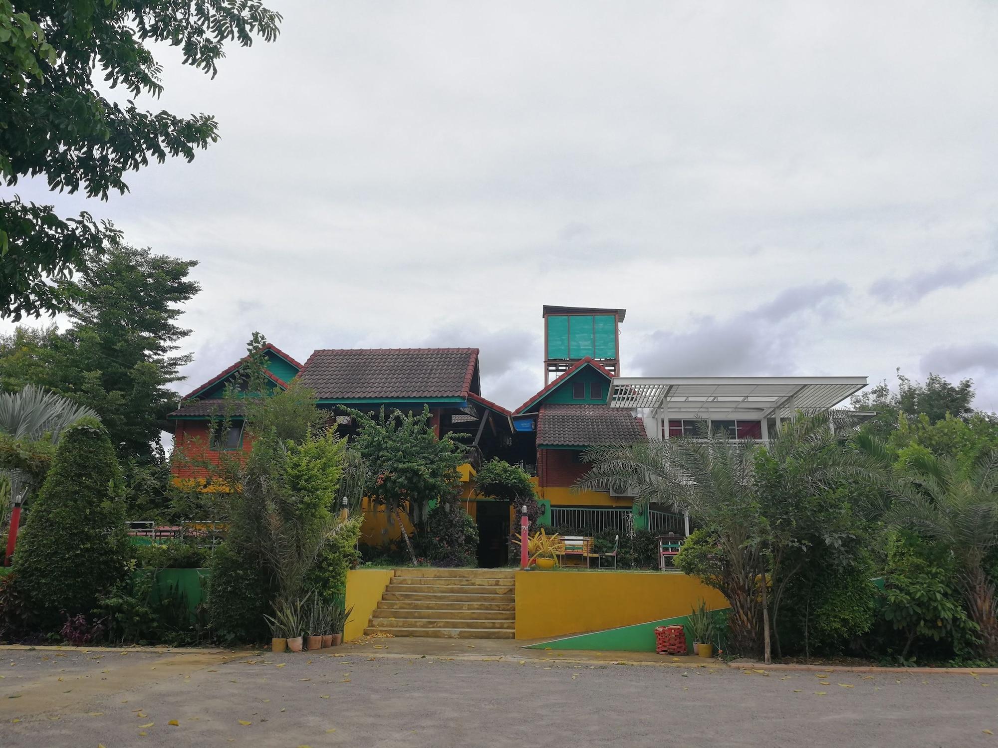 Vista Exterior Frontier Homestel