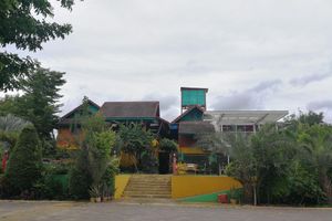 Alojamiento - Frontier Homestel