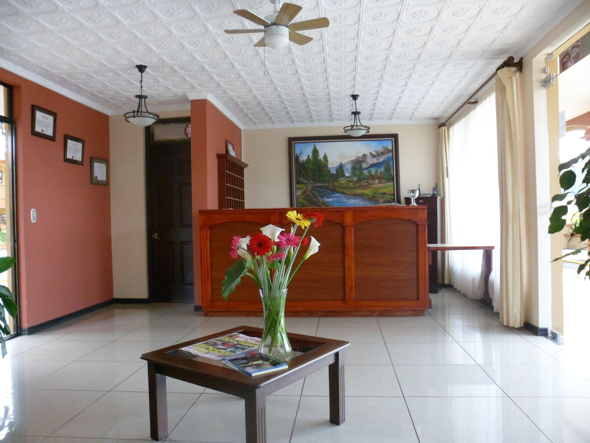 Vista Lobby Hotel el guarco/transportes el guarco