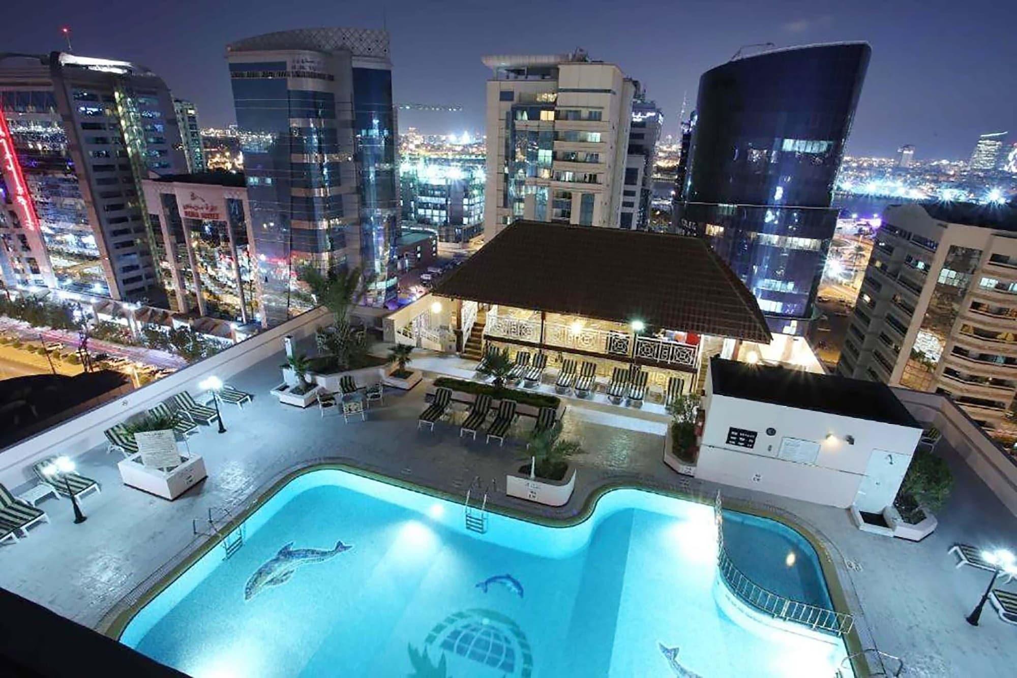 Vista Piscina Knight Castle Hotel