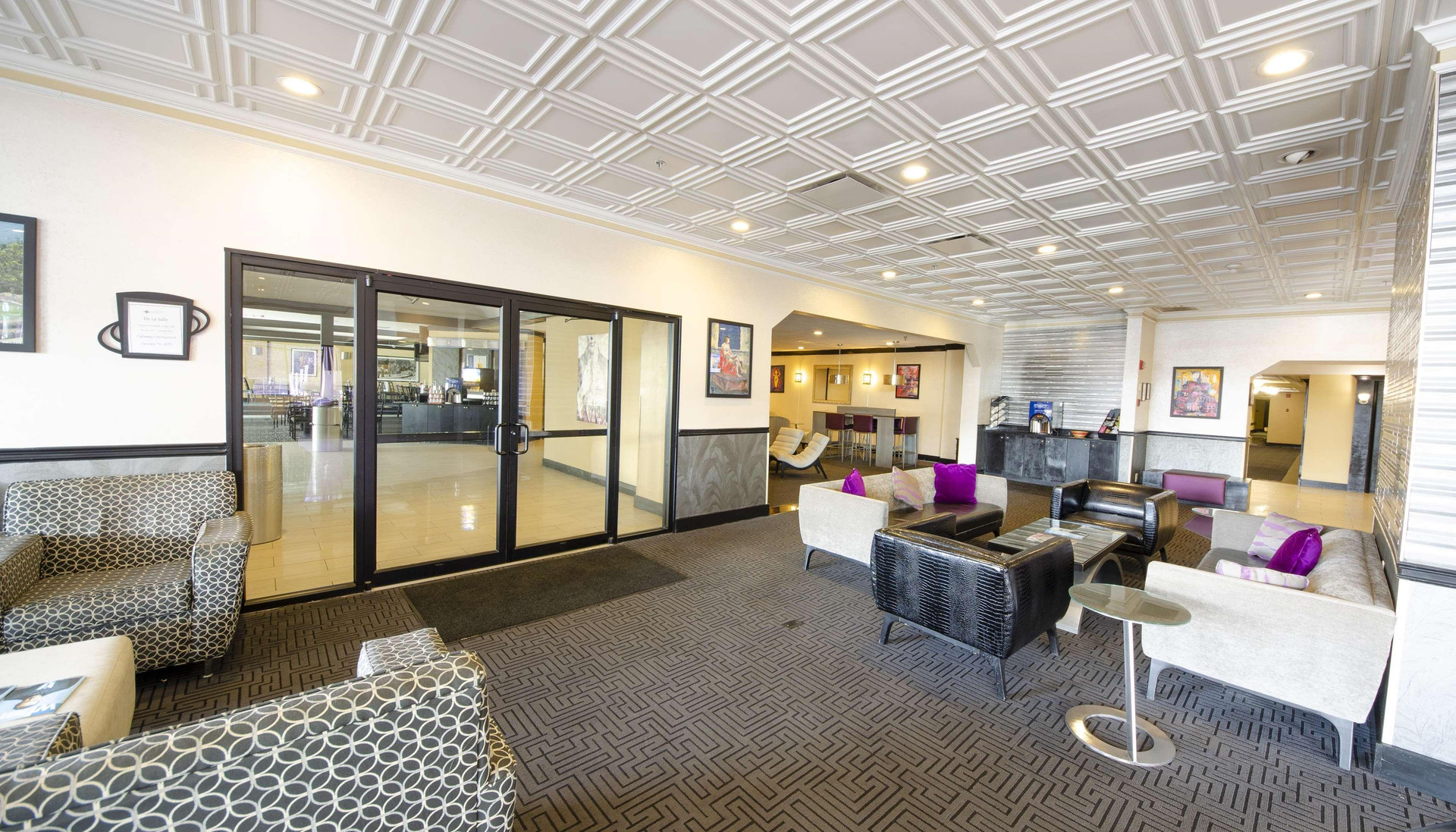 Vista Lobby Best Western Premier Rockville Hotel & Suites