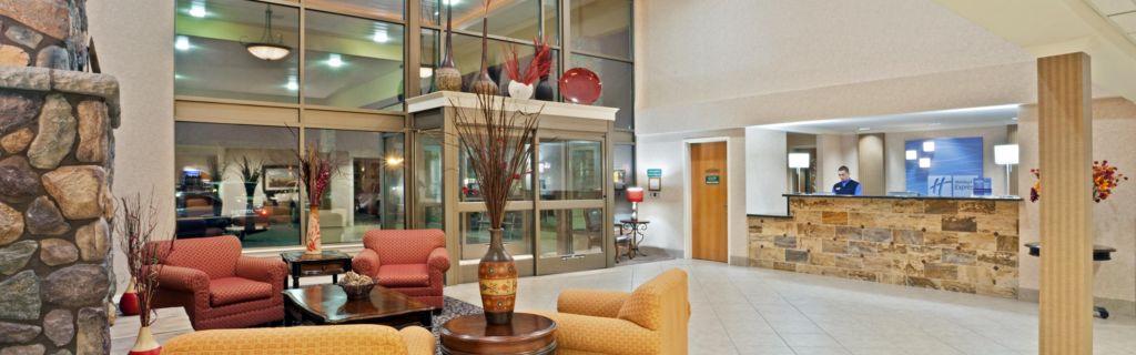 Vista Lobby La Quinta Inn & Suites By Wyndham Yakima Downtown