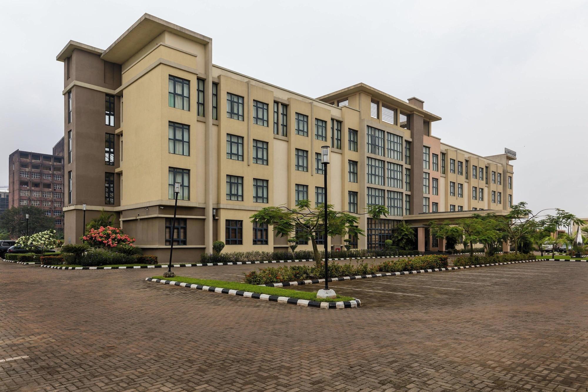 Vista Exterior Protea Hotel by Marriott Benin City Select Emotan