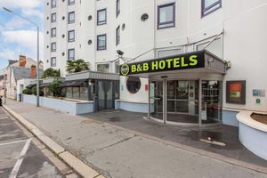 Alojamiento - B&B Hotel Orléans Centre Foch