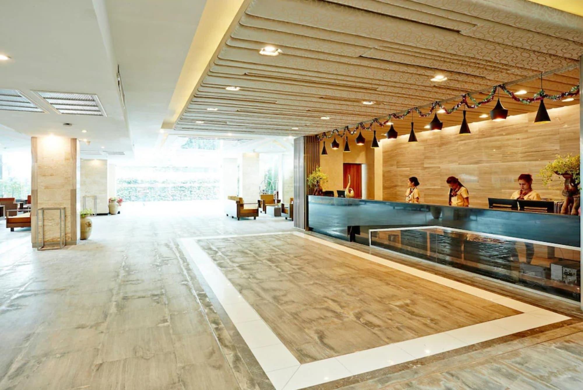 Vista Lobby Sunday Grand Jomtien Pattaya