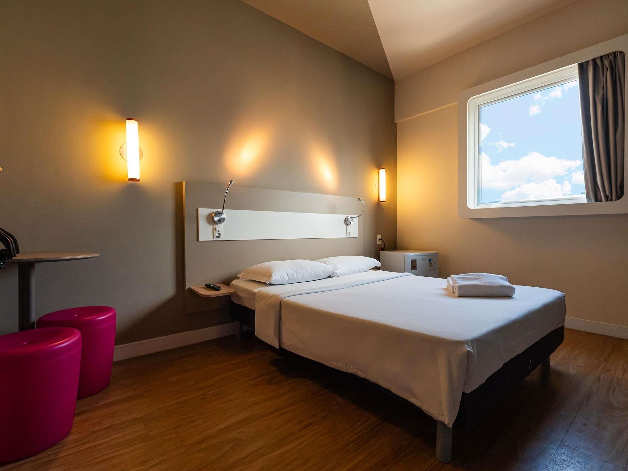 Habitación ibis budget Santos Gonzaga