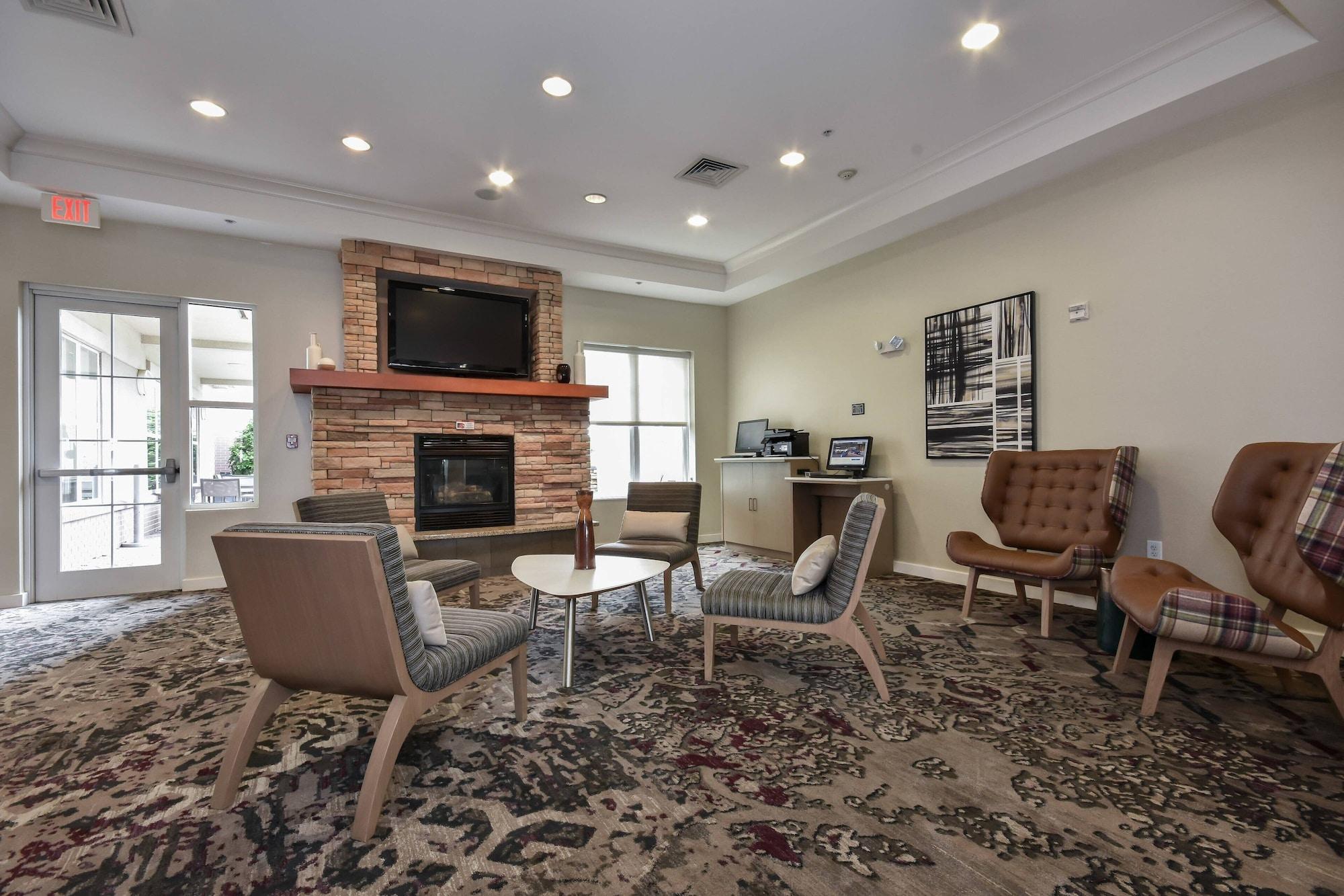 Varios Residence Inn Marriott Concord