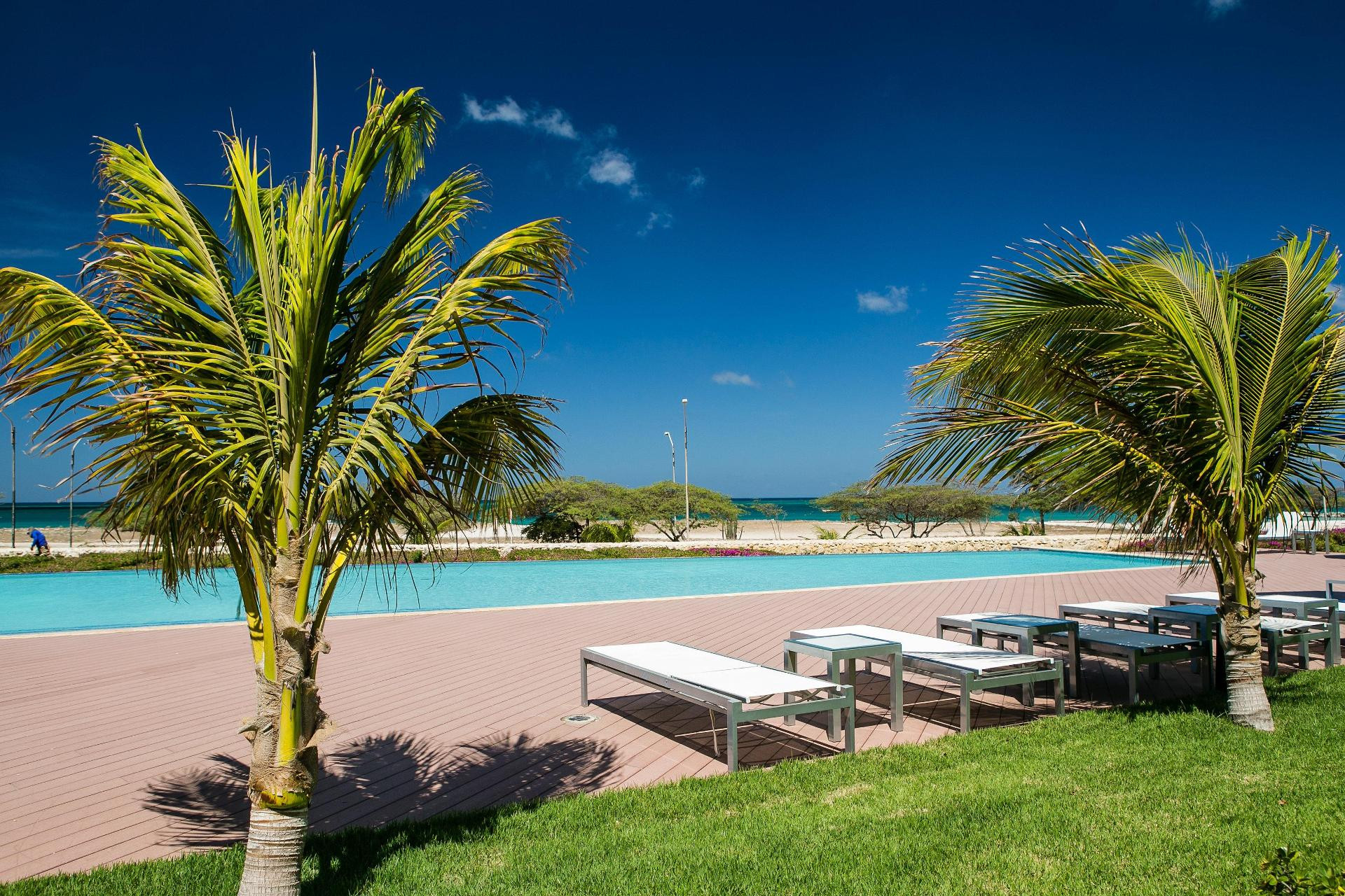Vista Piscina Blue Residences Aruba