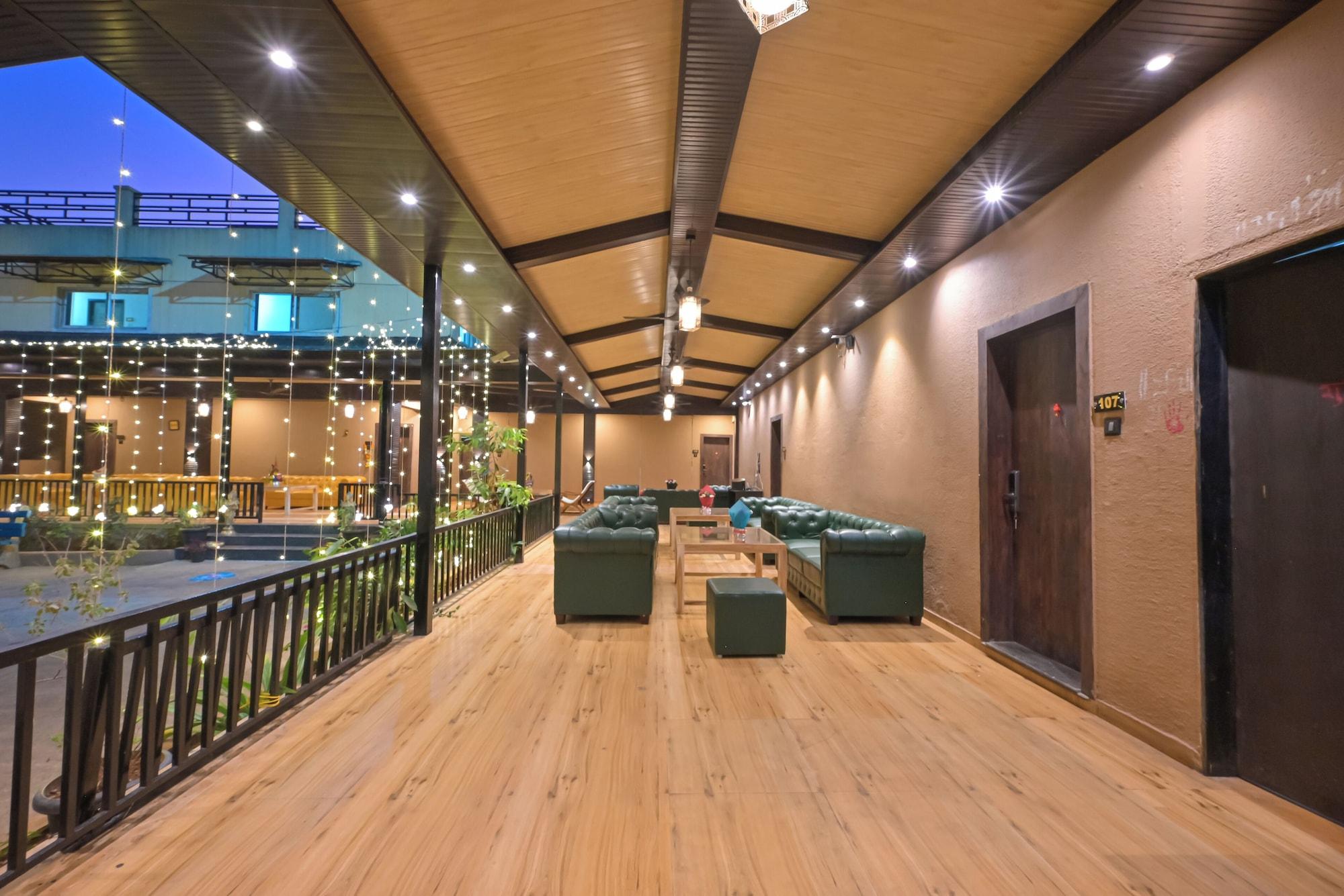 Vista Lobby Khandala Valley Retreat