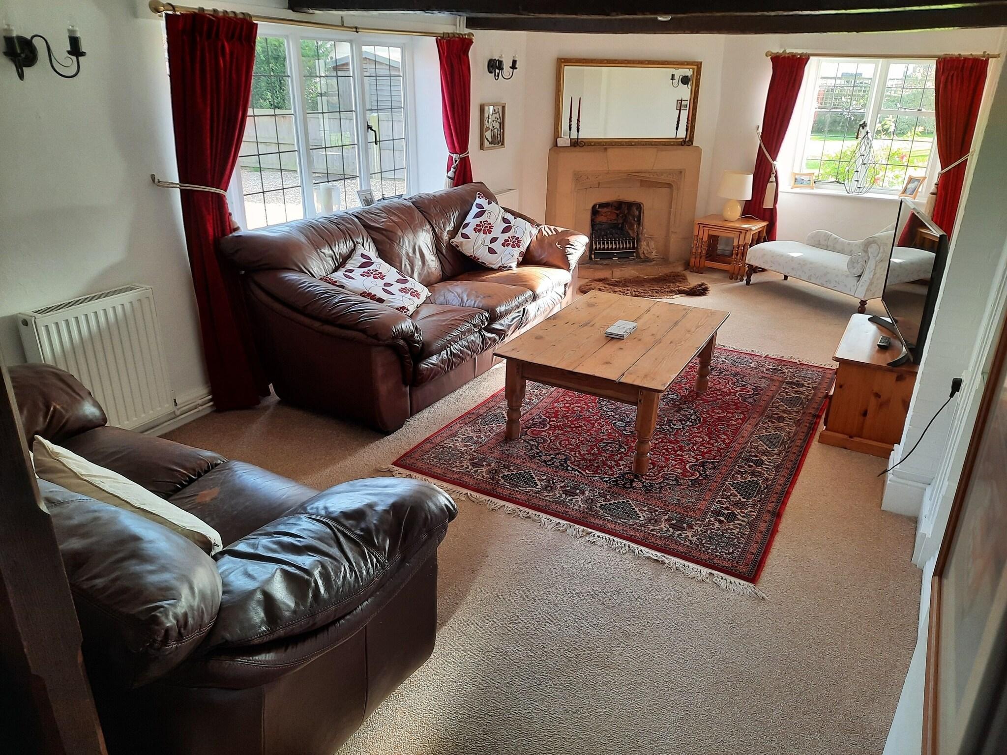 Vista Lobby The White Cottage B&B