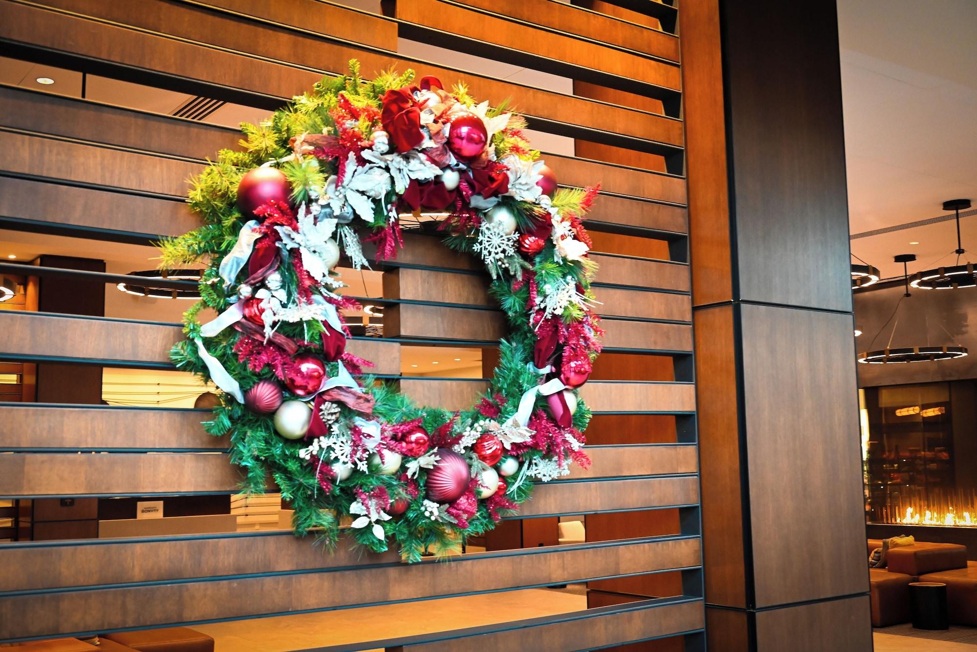 Vista Lobby Marriott Indianapolis Downtown