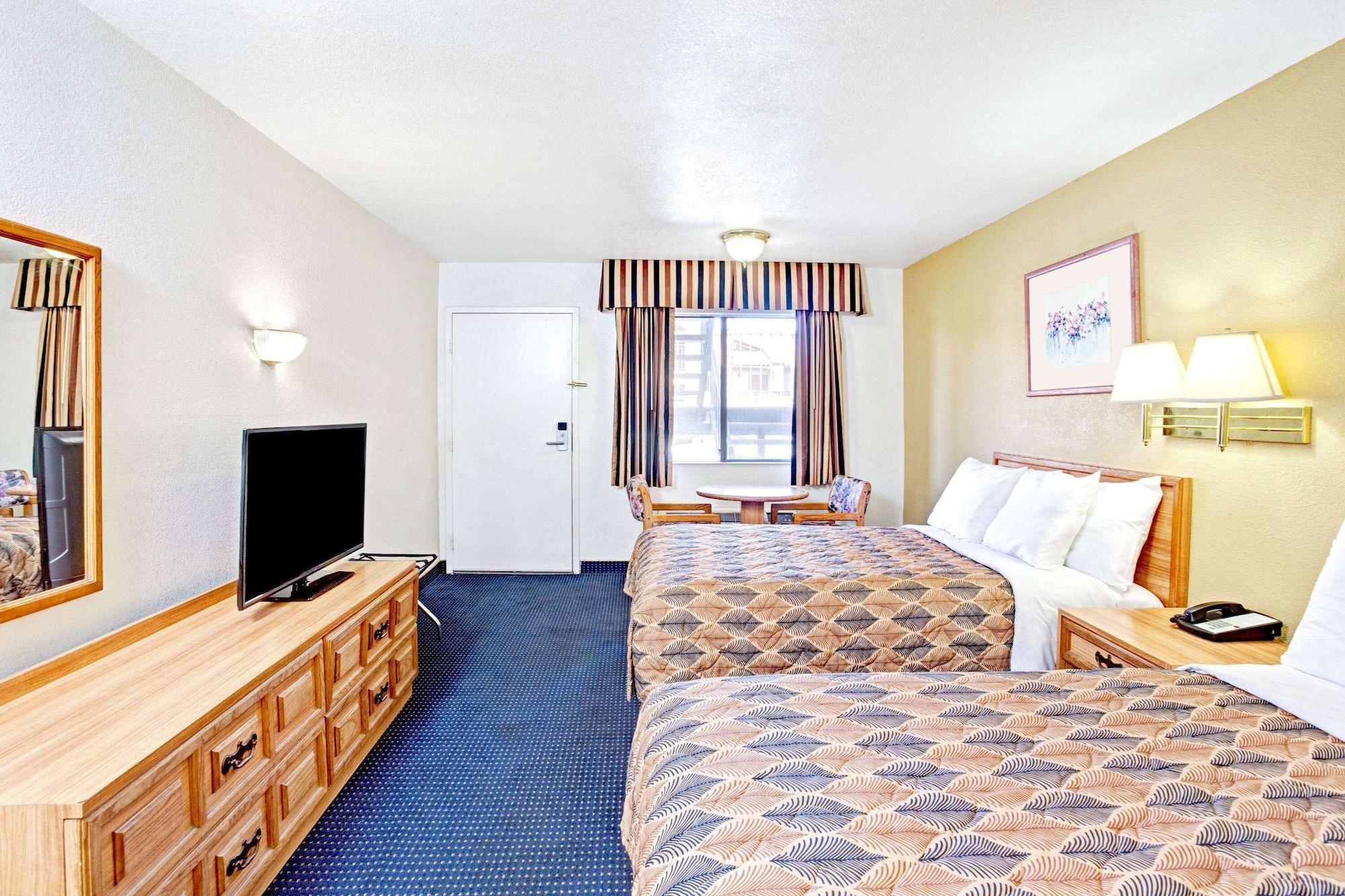 Habitación Travelodge by Wyndham Banning CA Near Casino/Outlet Mall
