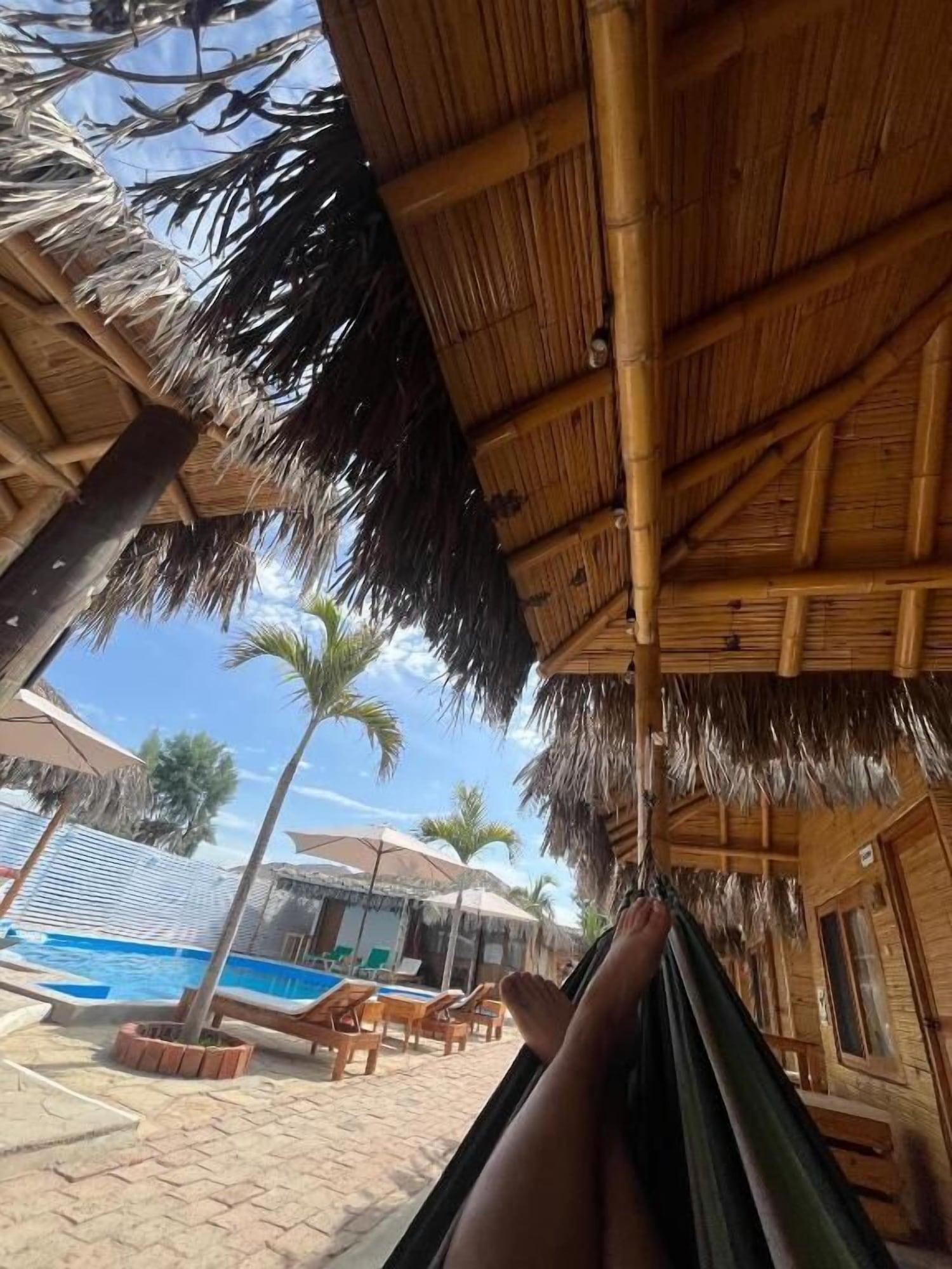 Vista Piscina CABO DEL MAR