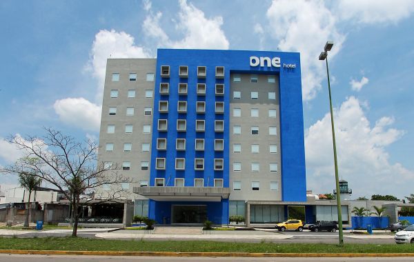 one Villahermosa 2000
