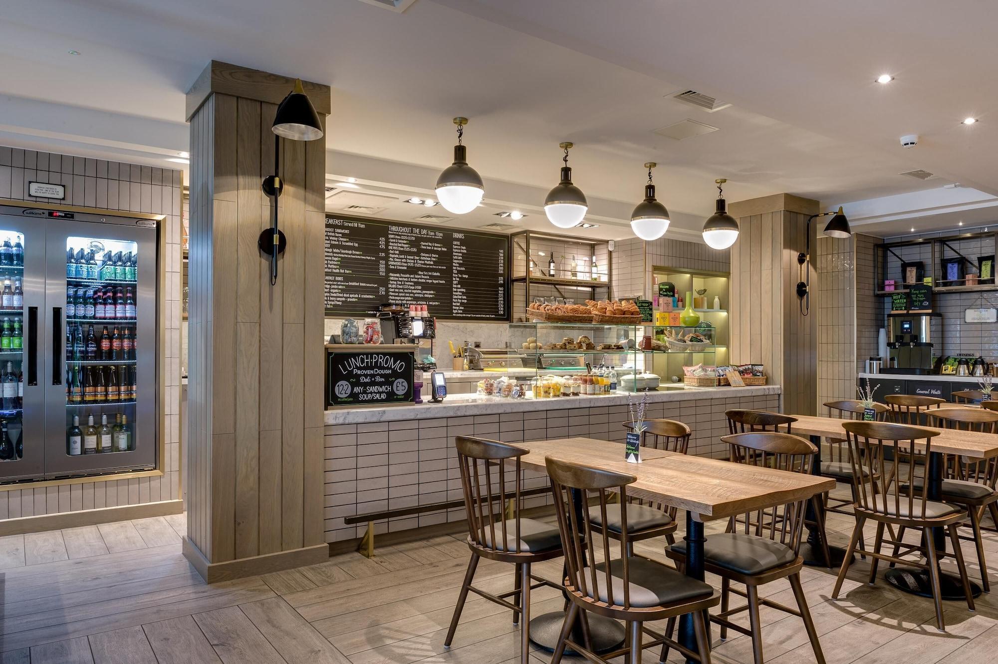 Bar/Salón Hub By Premier Inn Edinburgh - Royal Mile