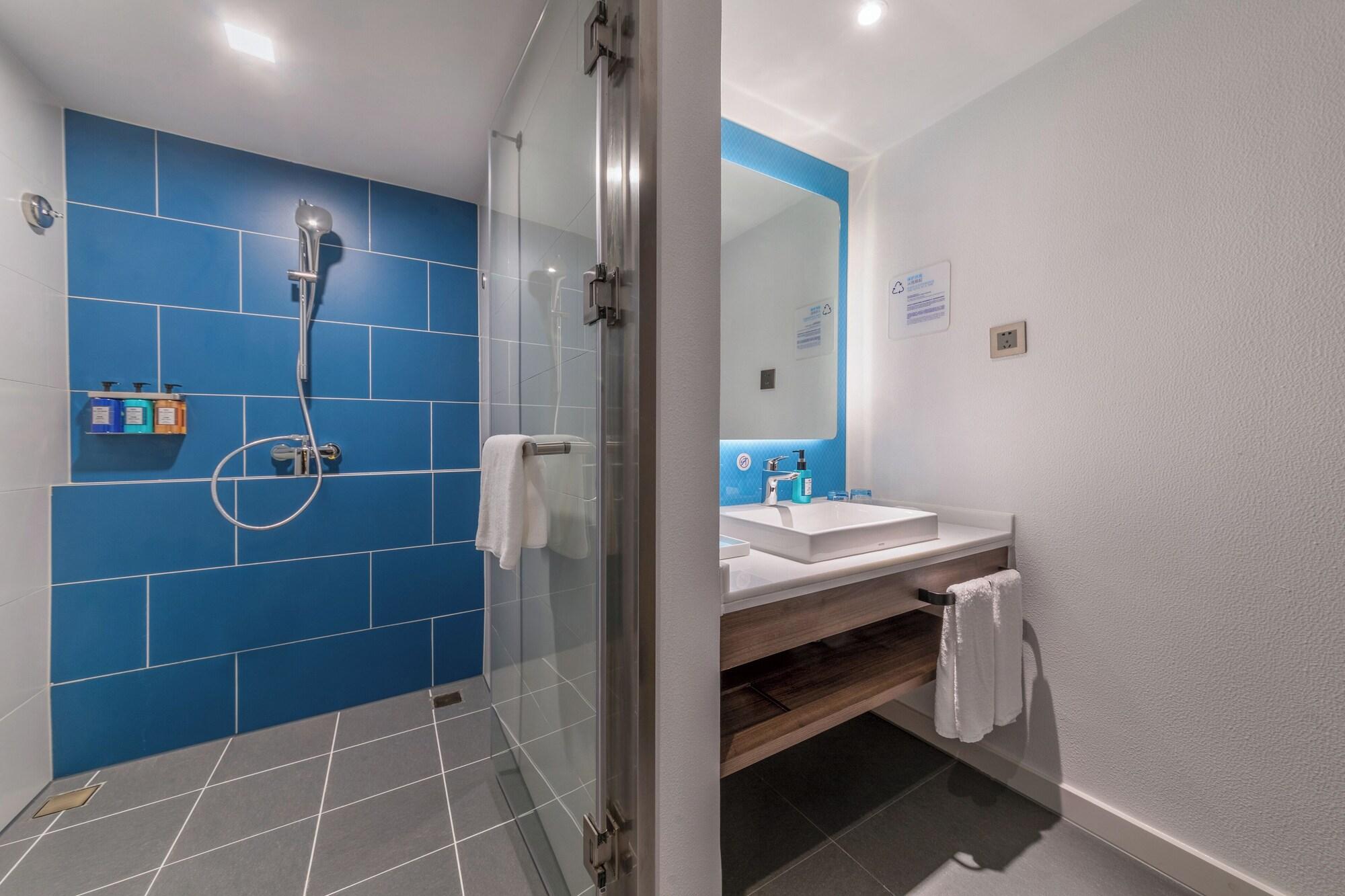 Equipamiento de Habitación Holiday Inn Express Ningbo City Center by IHG