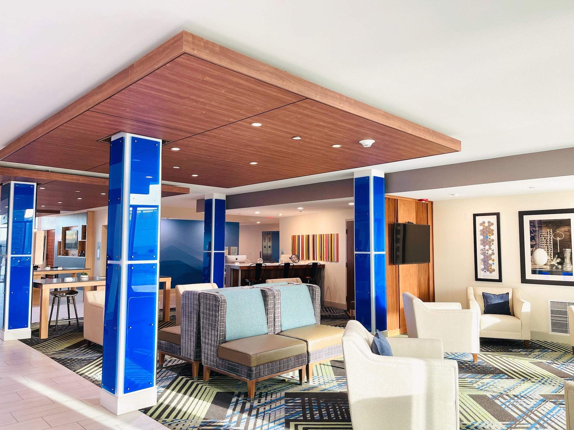 Vista Lobby Holiday Inn Express & Suites Blythe by IHG