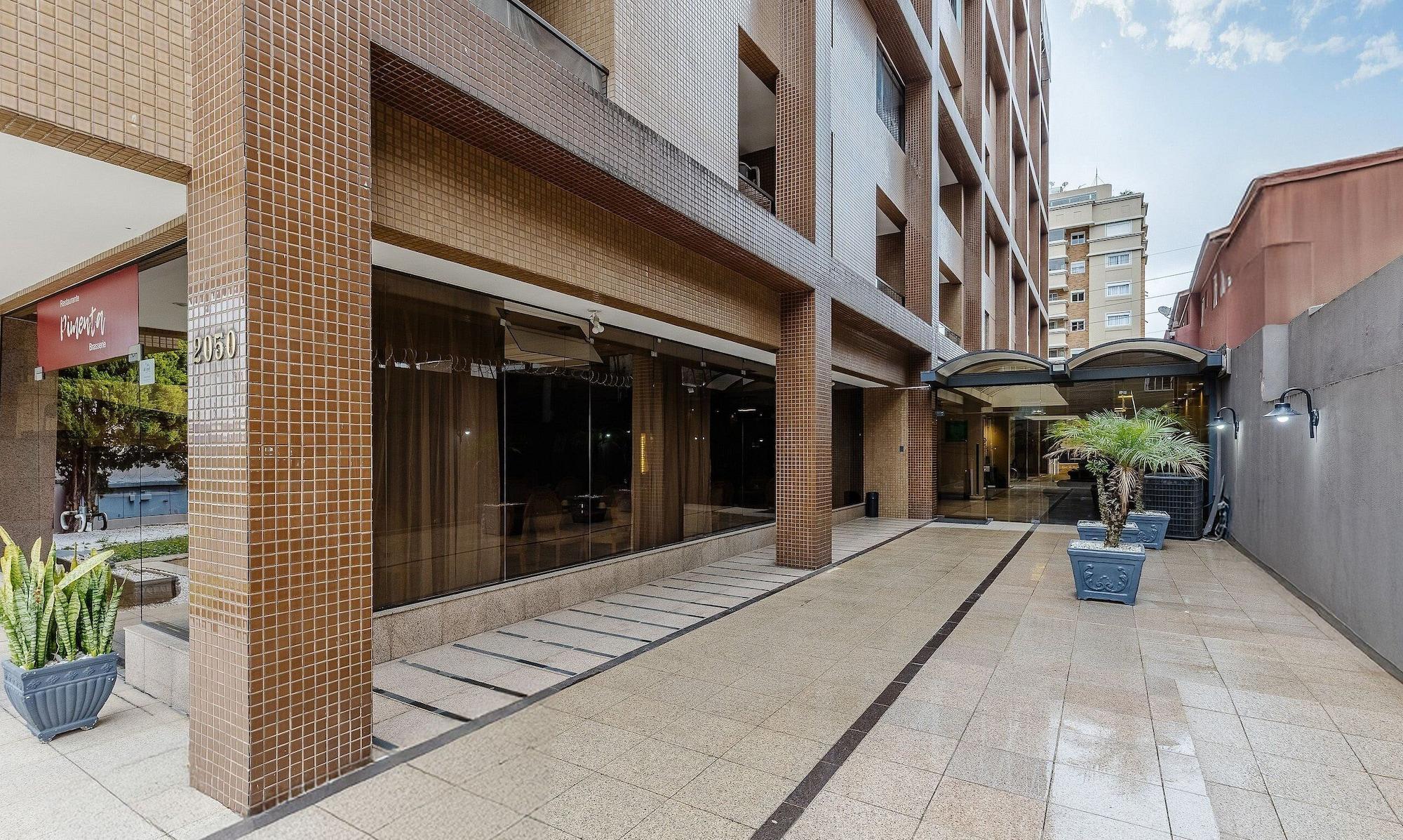 Vista Exterior Studios en el Bristol Upper Hotel - UPP