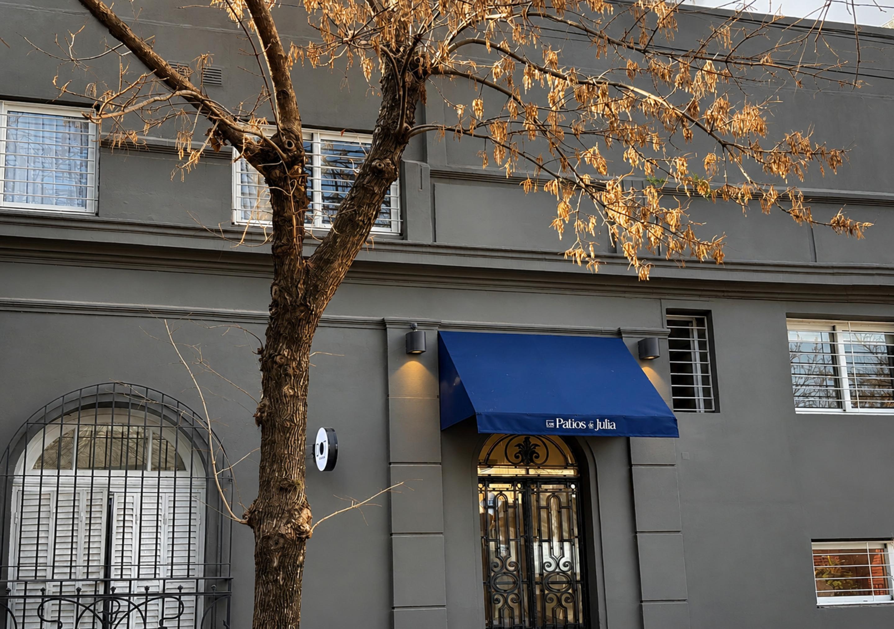Vista Exterior Los Patios de Julia by DOT Boutique