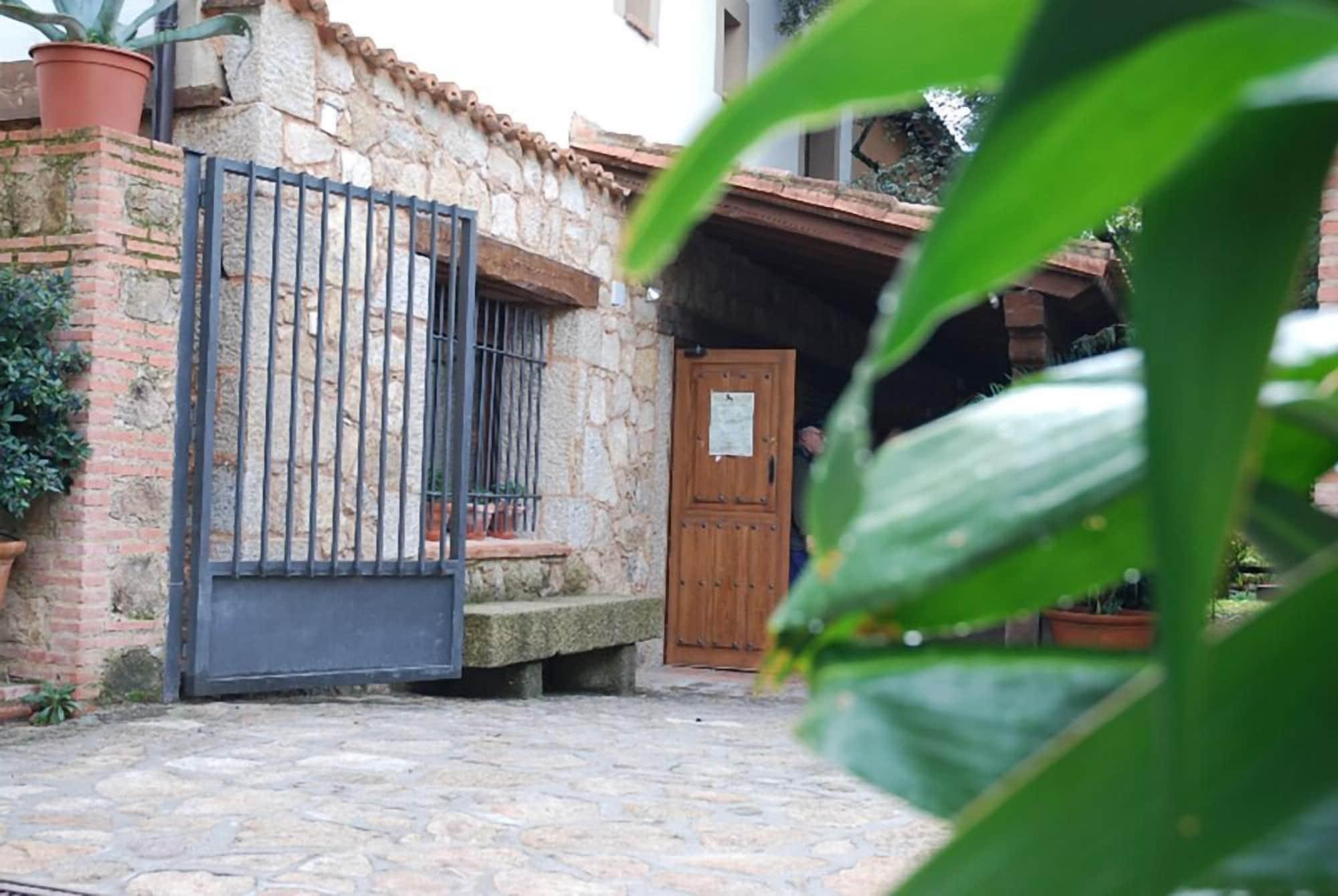 Vista Exterior Hostal El Cardenillo