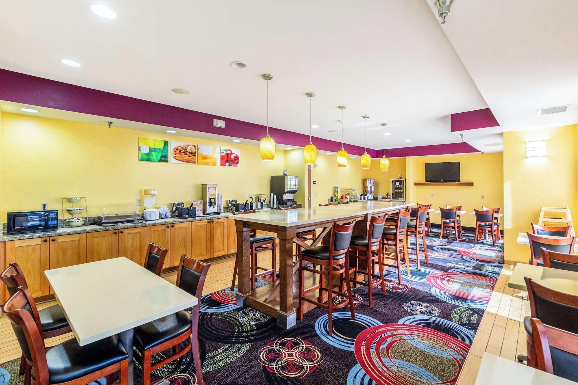 Restaurant Quality Inn Texas City I-45
