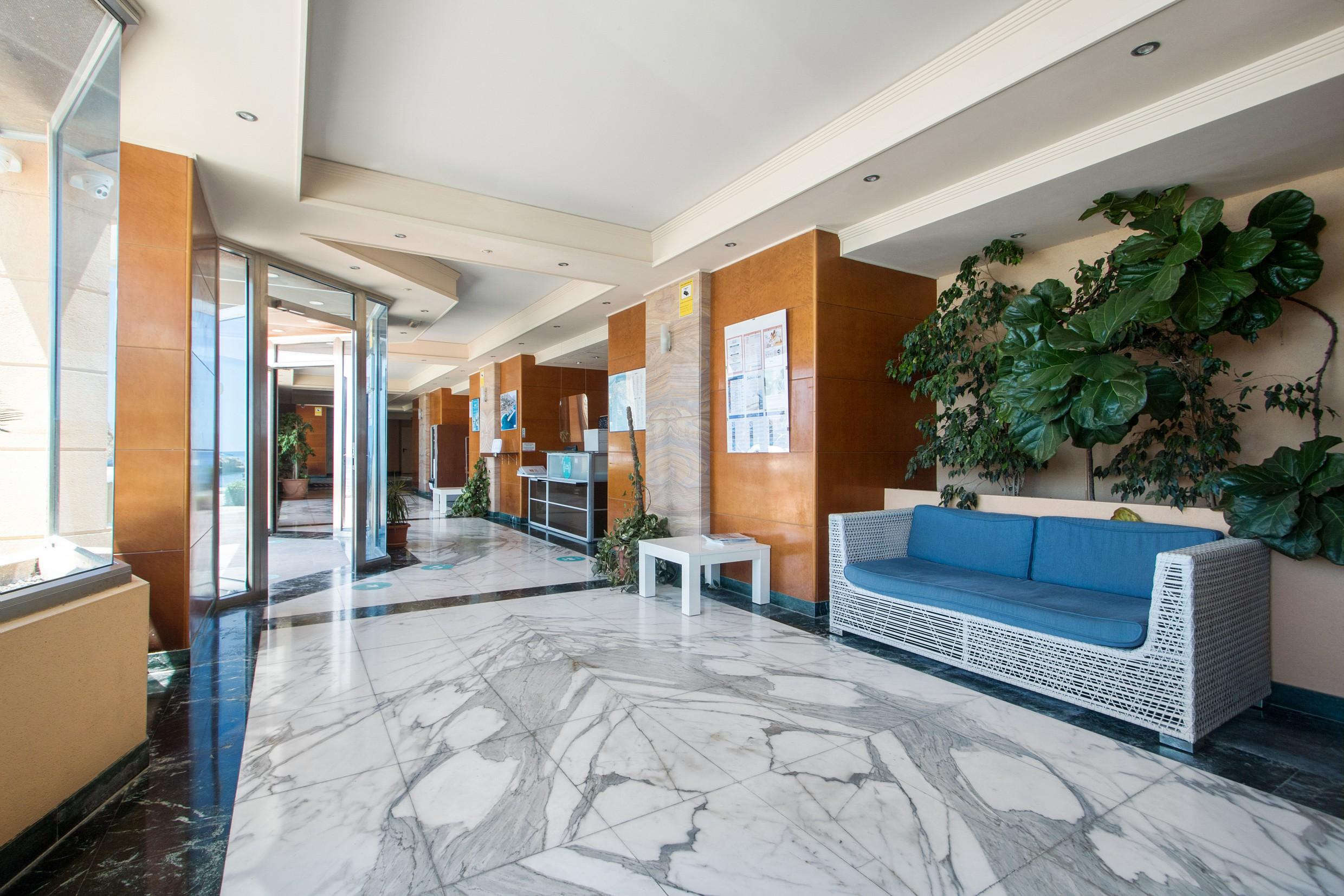 Vista Lobby Pierre & Vacances Altea Beach Port