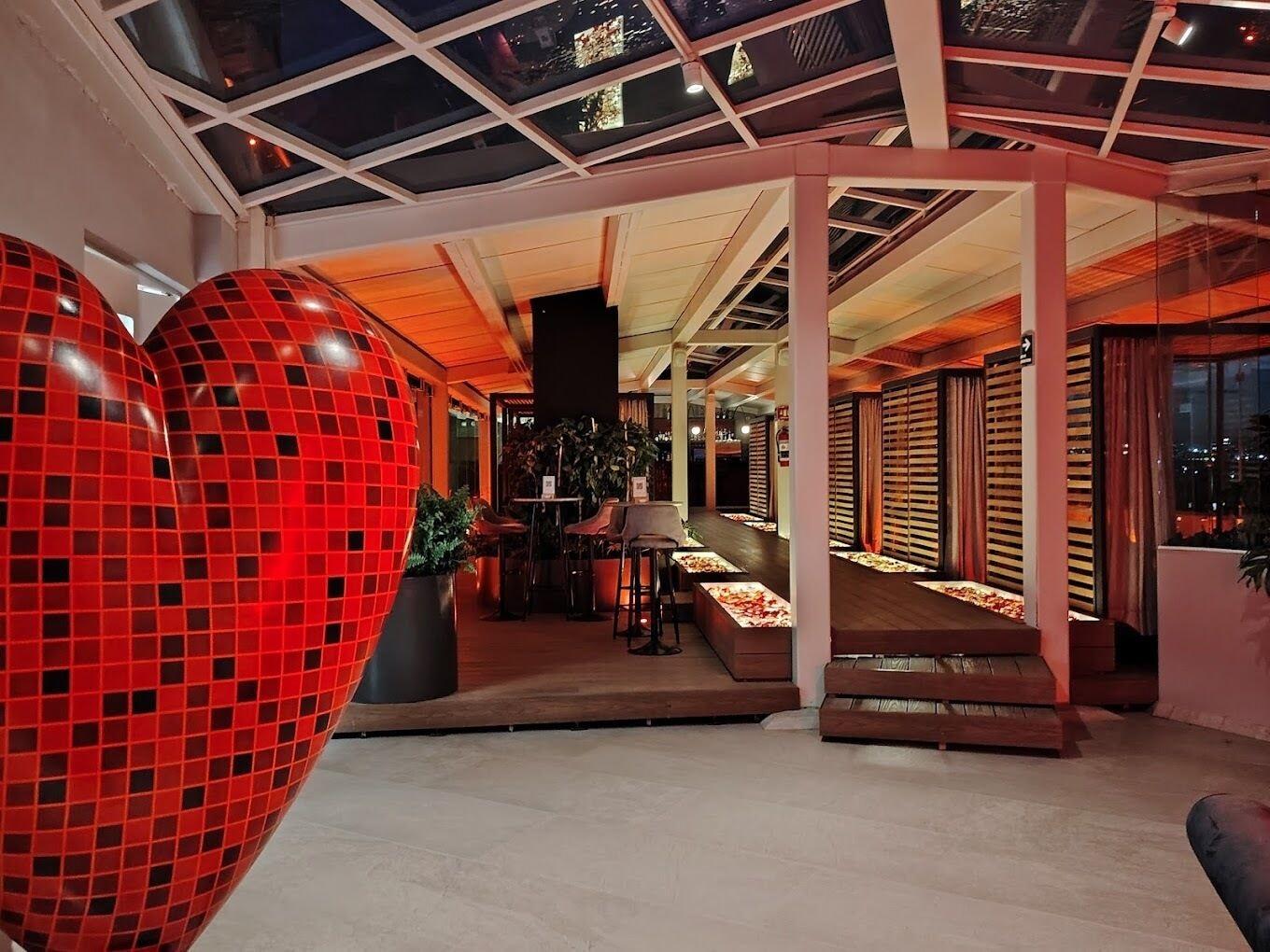 Restaurant Hot Elite | Love Hotel | Solo Adultos