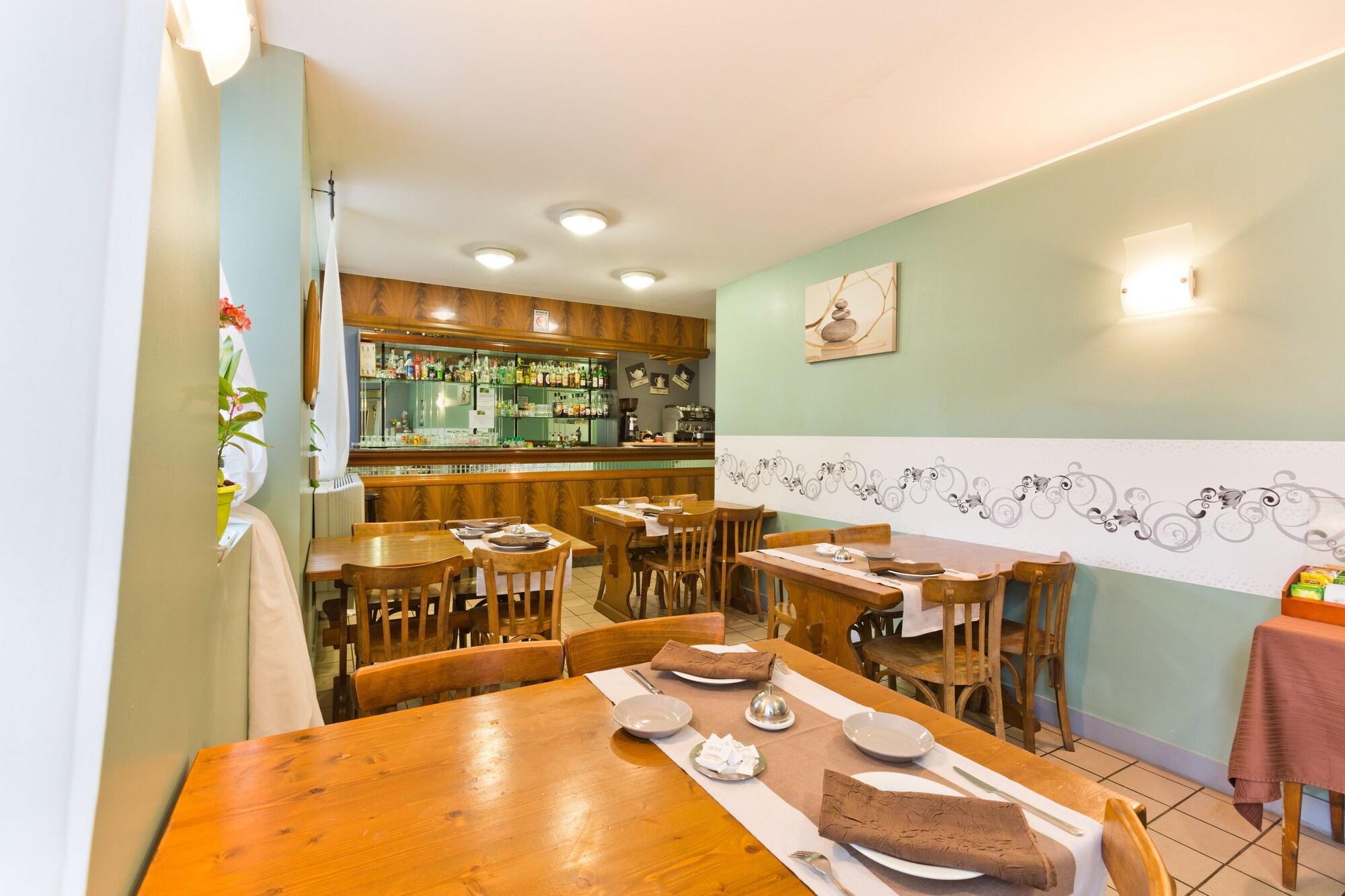 Restaurant Hotel Restaurant De La Dore