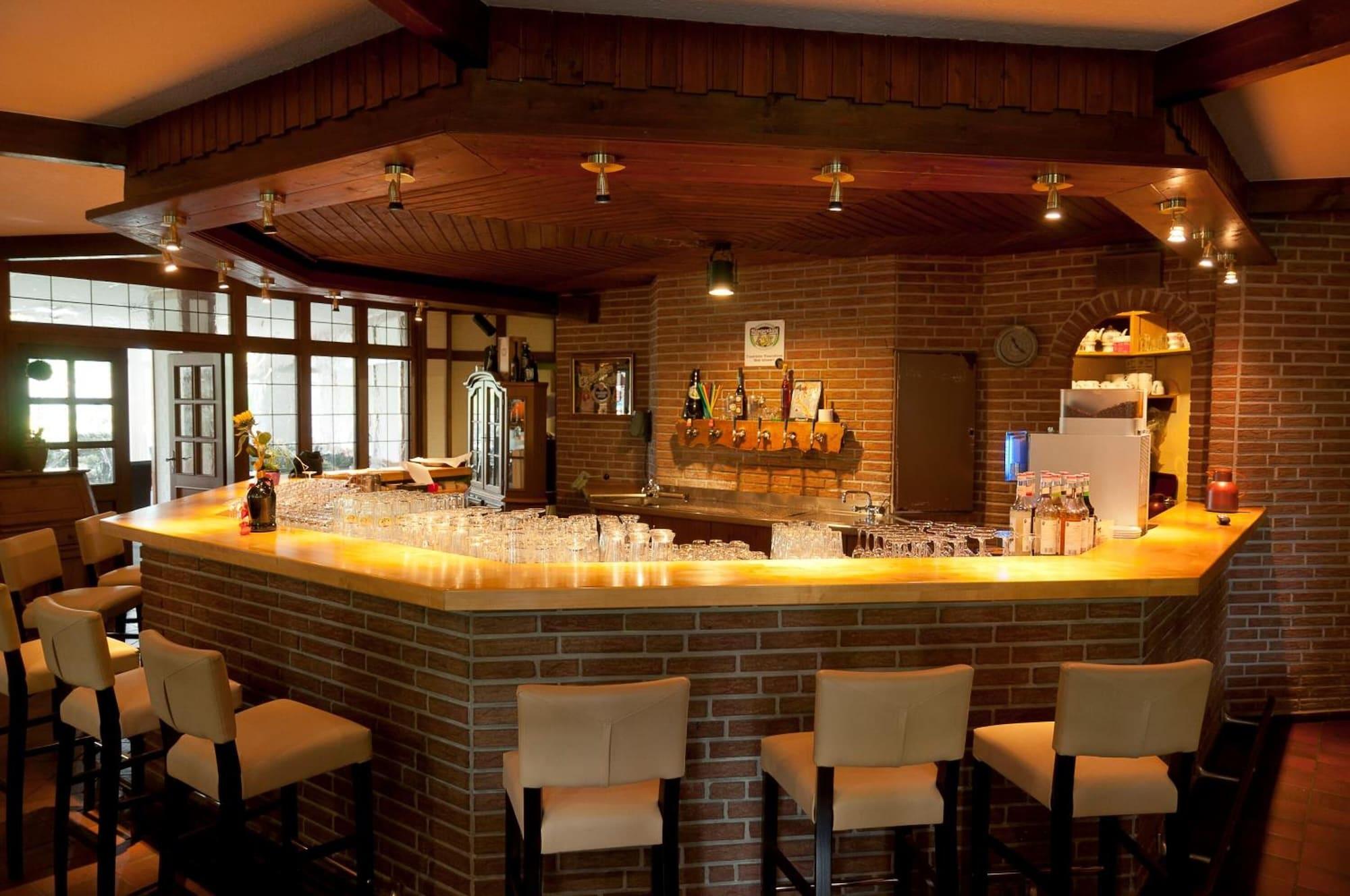 Bar/Salón Haus Deutsch Krone