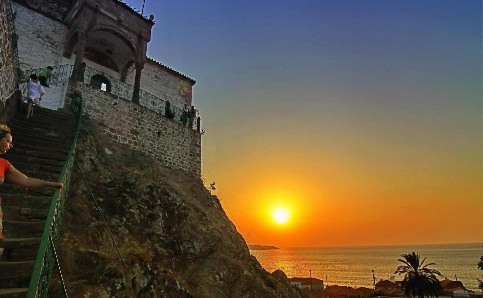 Playa Archontiko Petras 1821