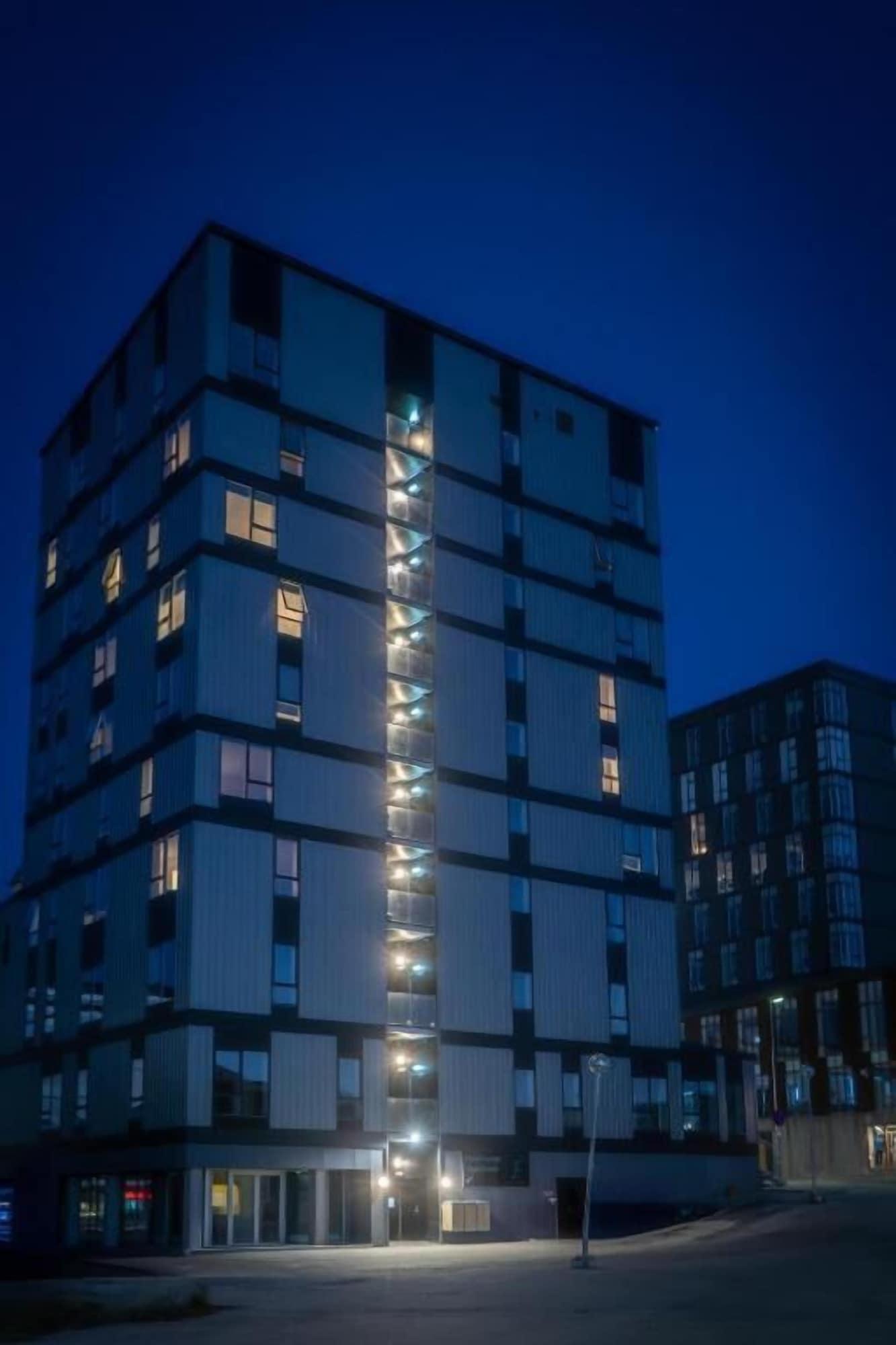 Vista Exterior Aurora City Apartments