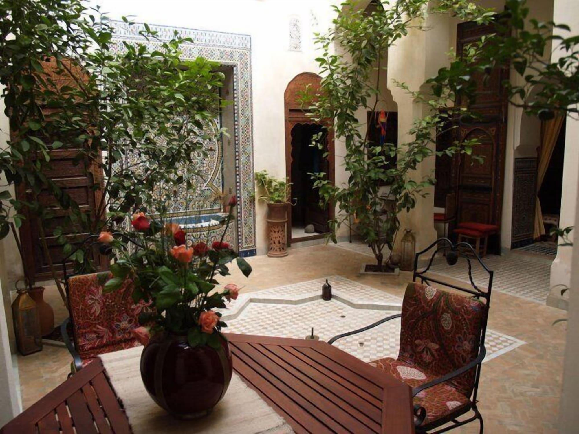 Restaurant Nadir Home Riad