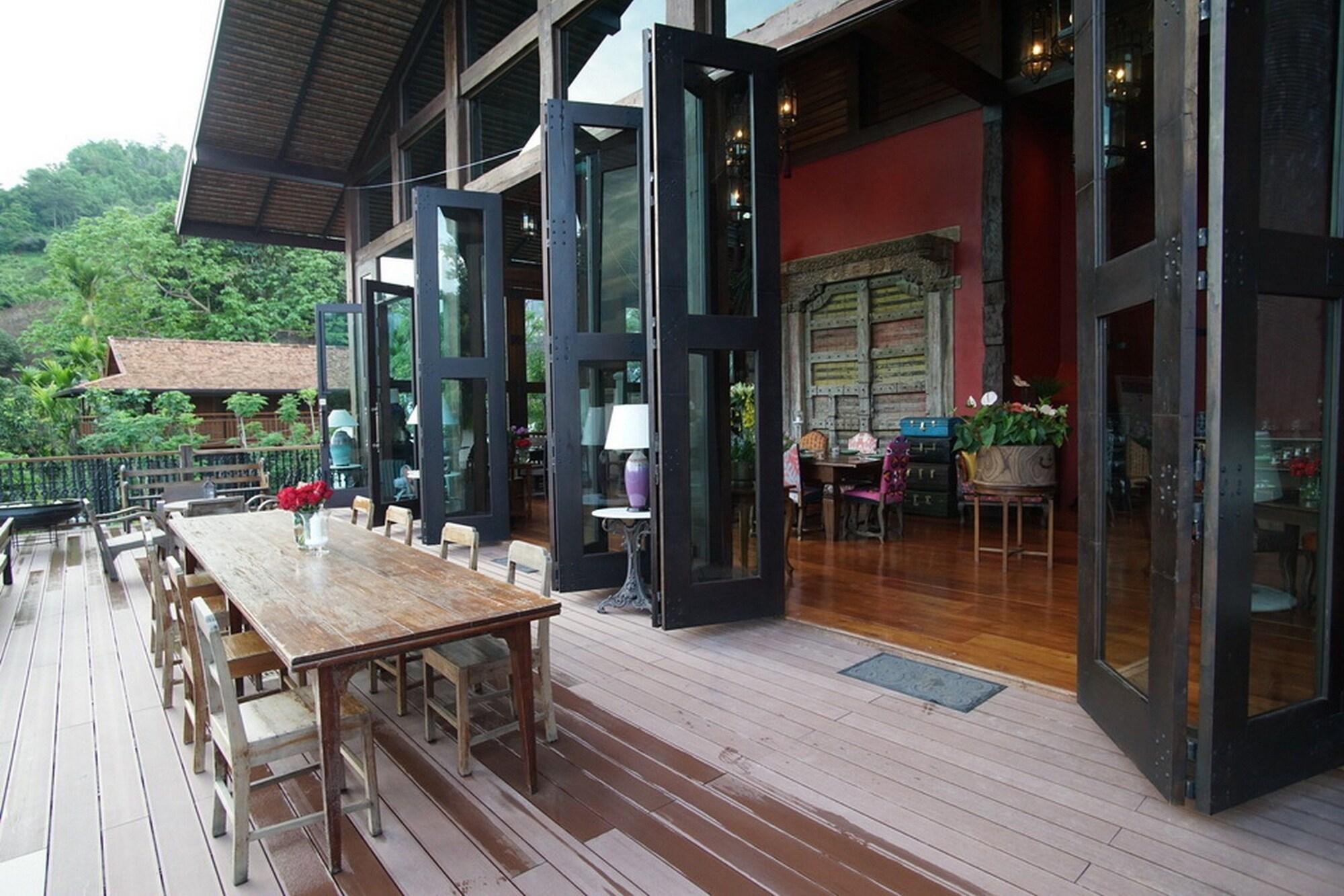 Bar/Salón Chantra Khiri Chalet Chiang Mai