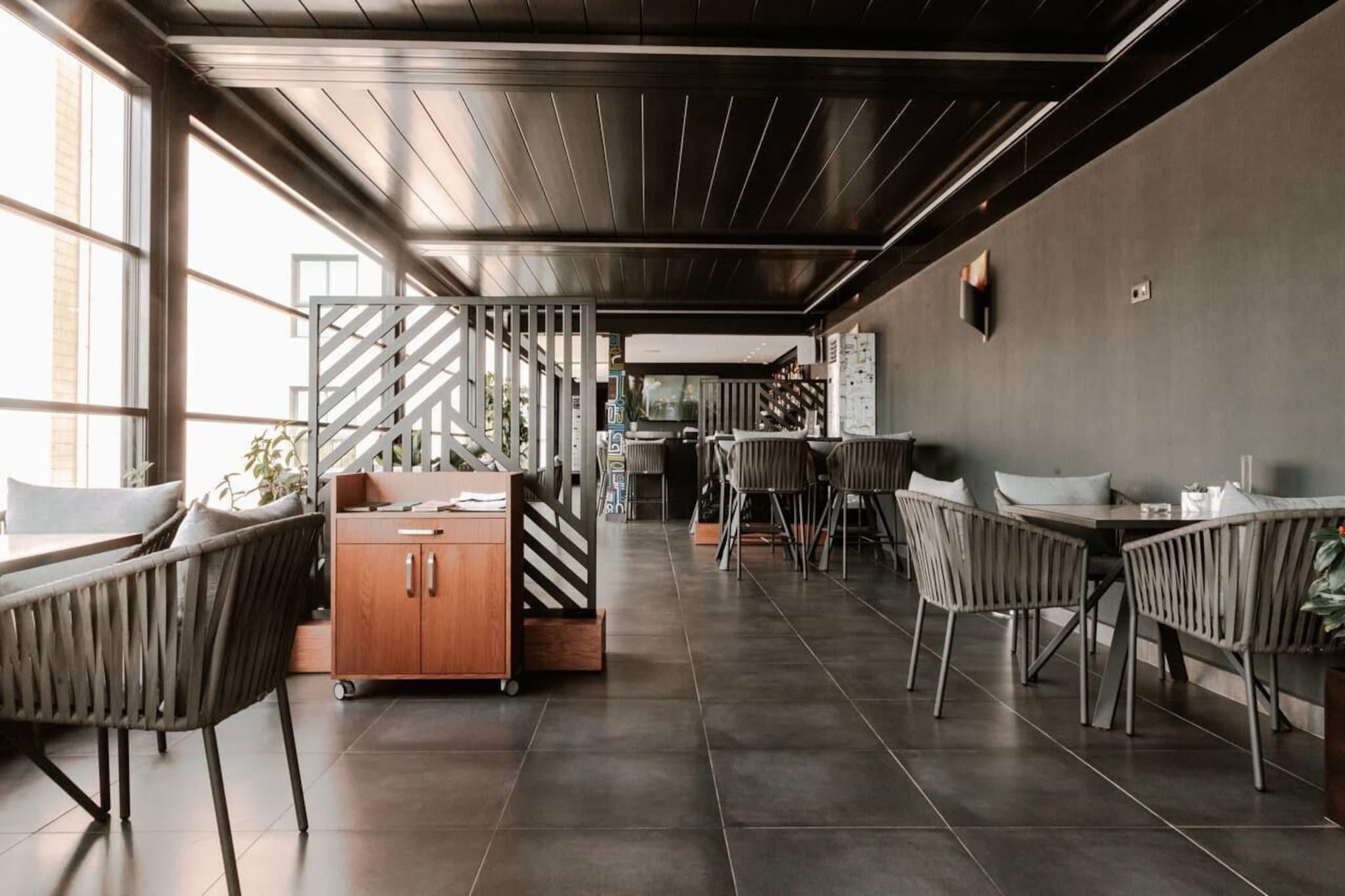 Restaurant Star Land Hotel Bonapriso