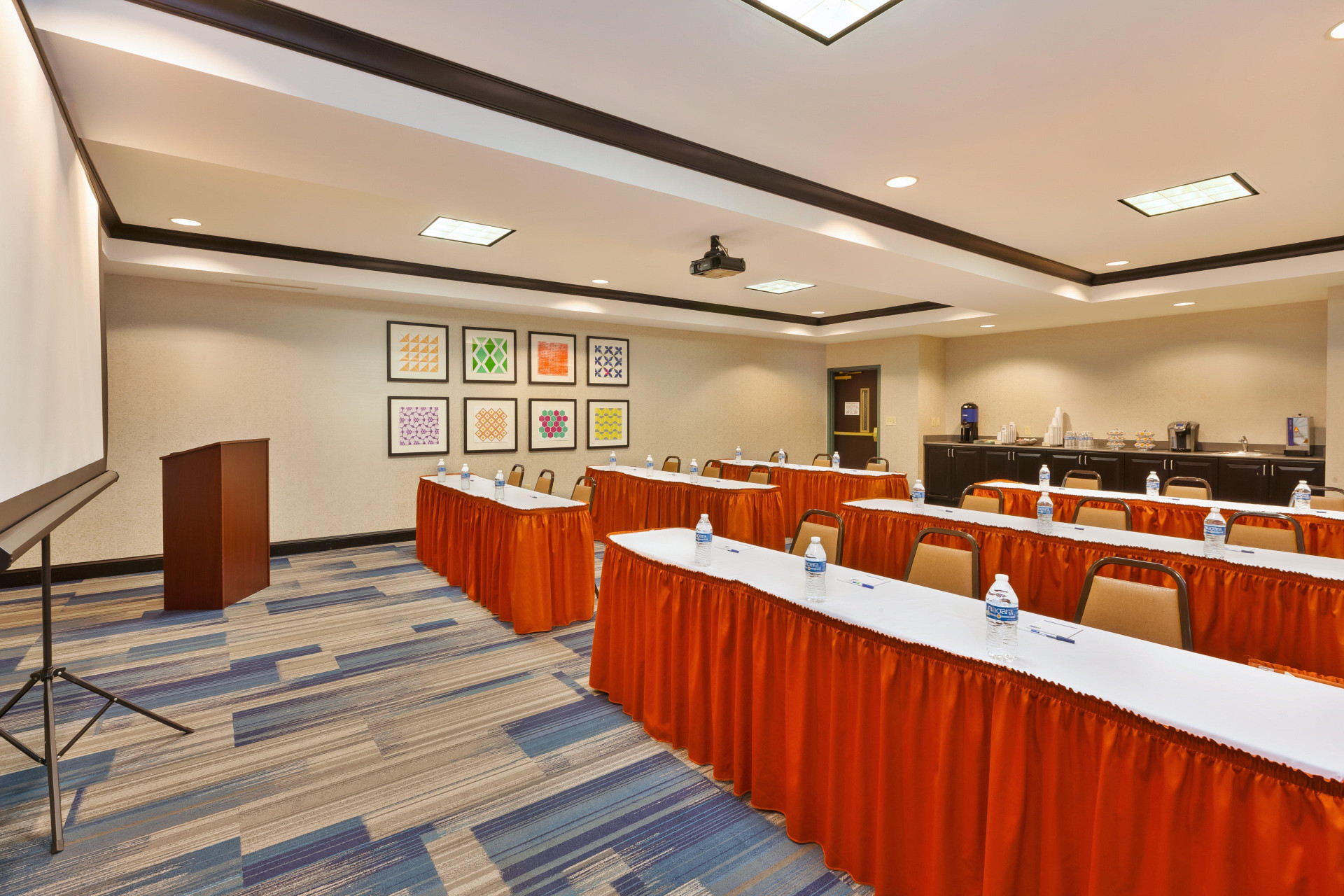 Centro de Negocios Holiday Inn Express Hotel & Suites Doylestown