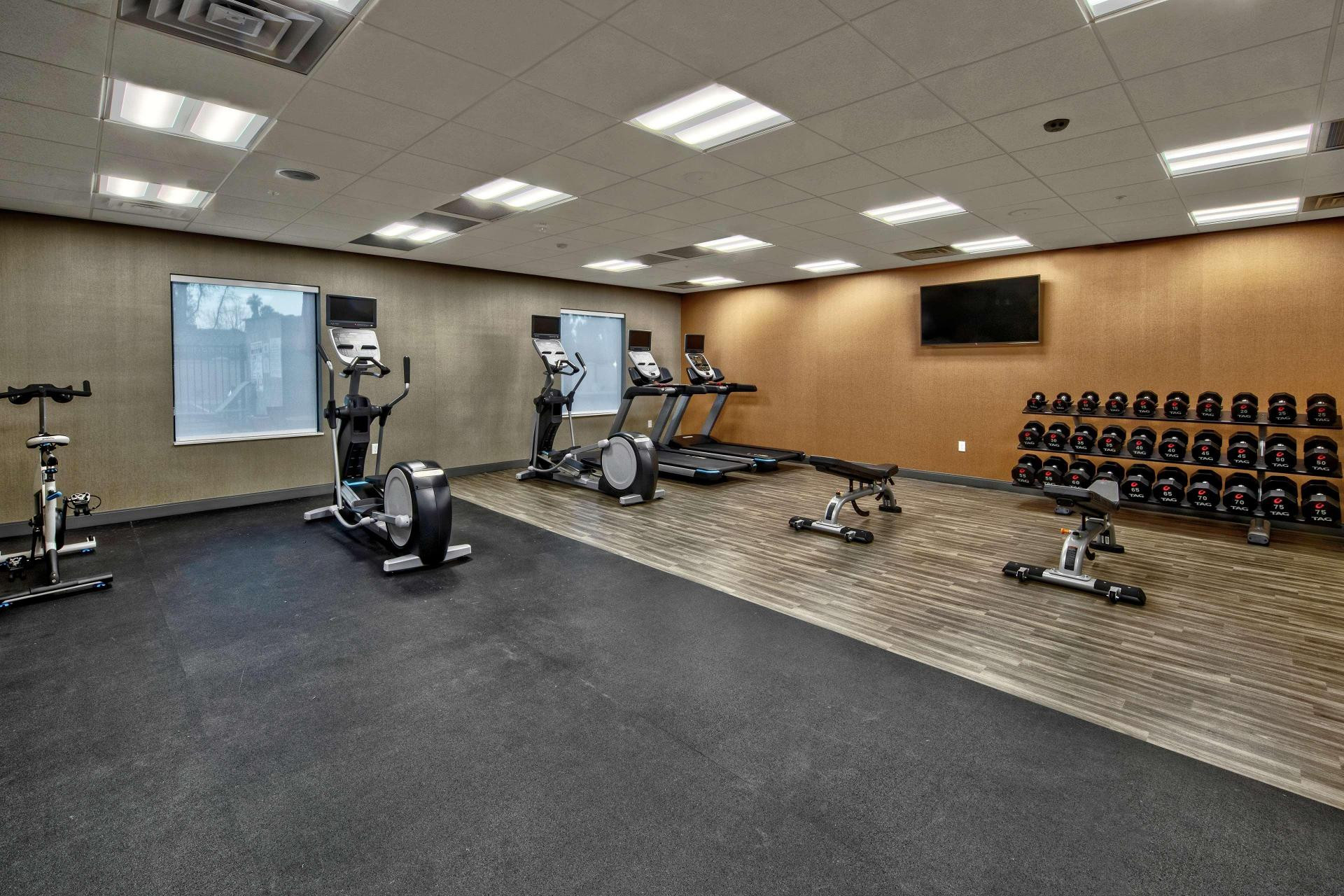 Instalaciones Recreativas Hampton Inn Fresno Airport