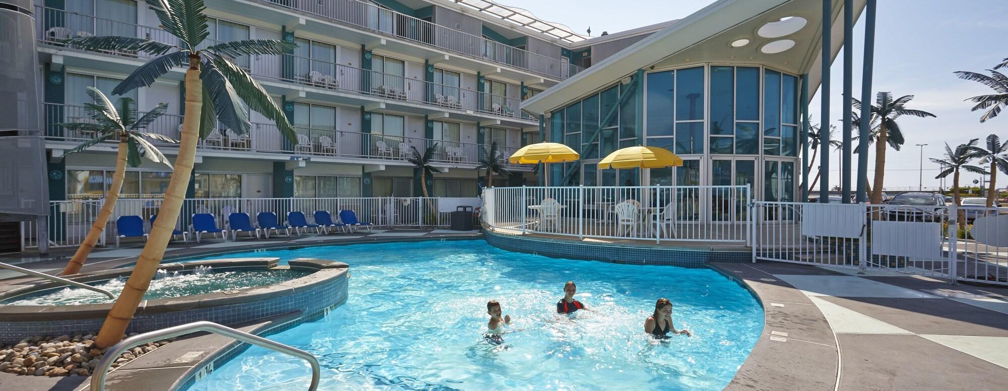 Varios Starlux Hotel