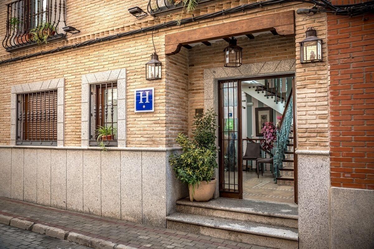 Vista Exterior Hostal Tic-Tac