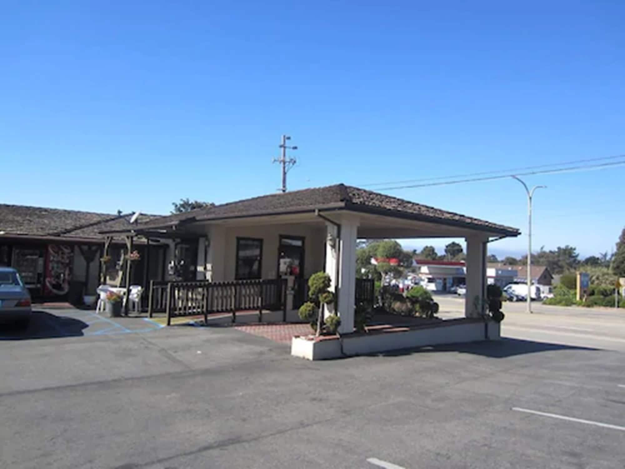 Varios Monterey Fairgrounds Inn