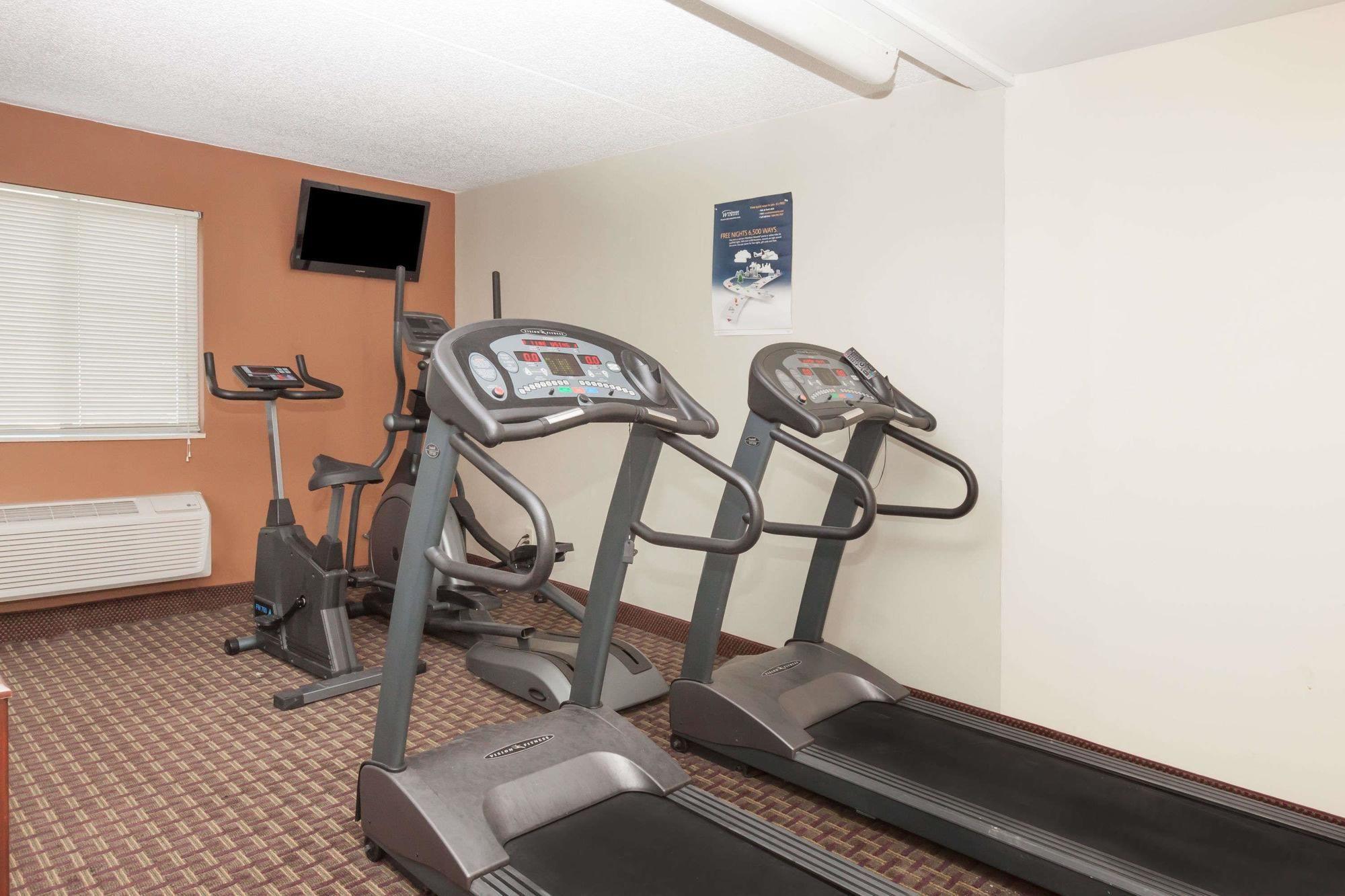 Gimnasio Travelodge Inn And Suites Albany