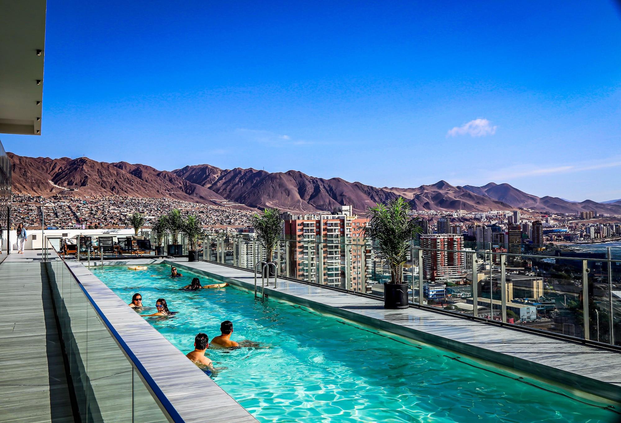Vista Piscina EcoApart Antofagasta
