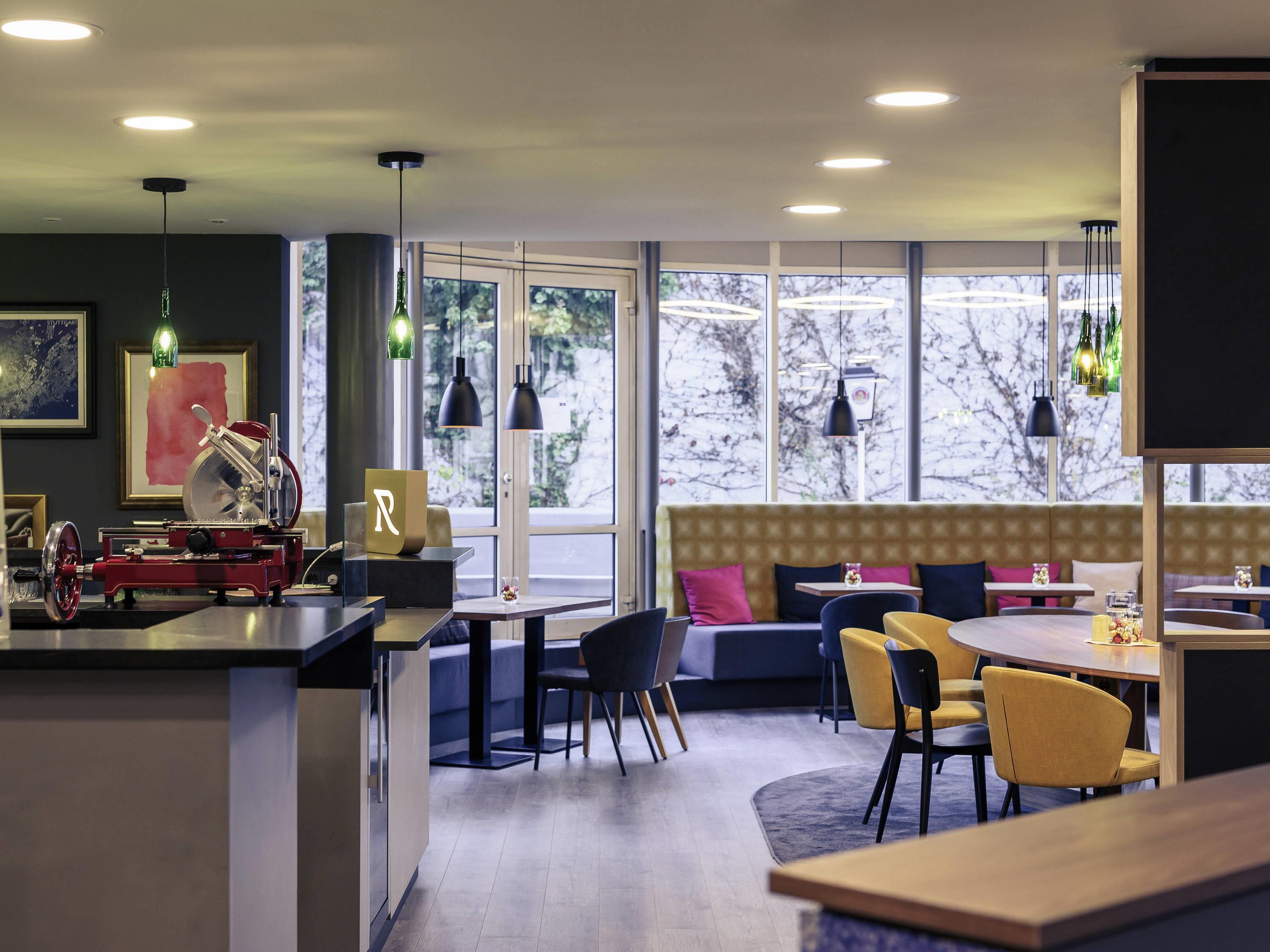 Bar/Salón Mercure Hotel Stuttgart Zuffenhausen