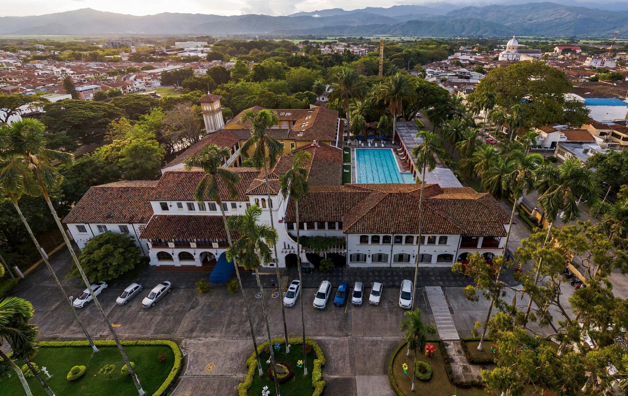 Vista Exterior Hotel Guadalajara