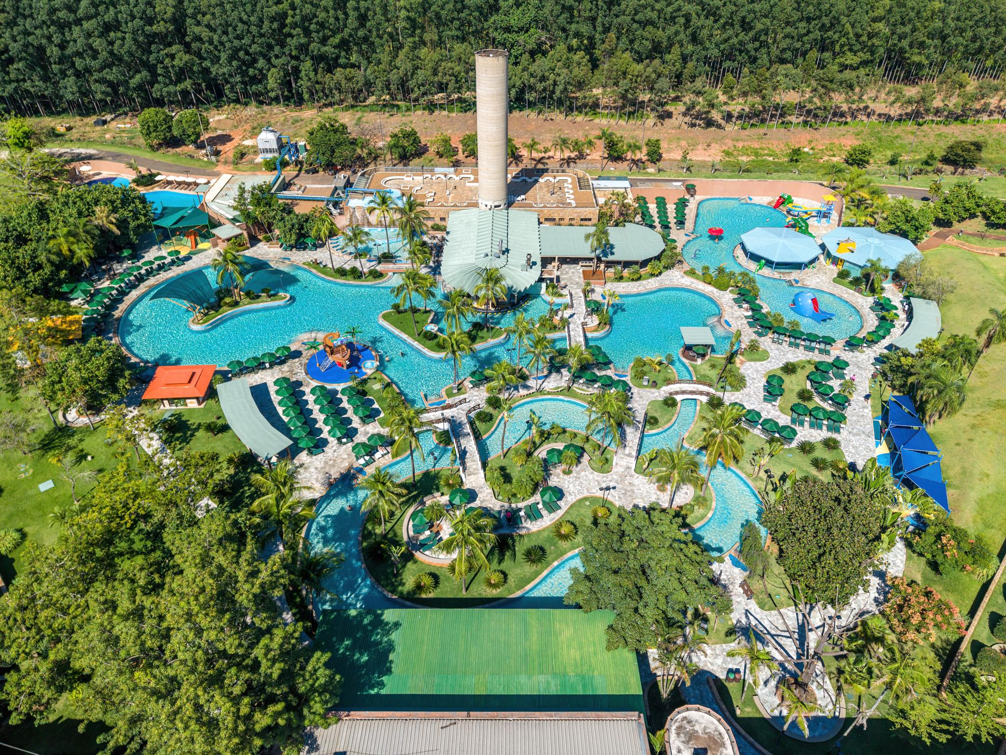 Vista Exterior Blue Tree Thermas de Lins Resort