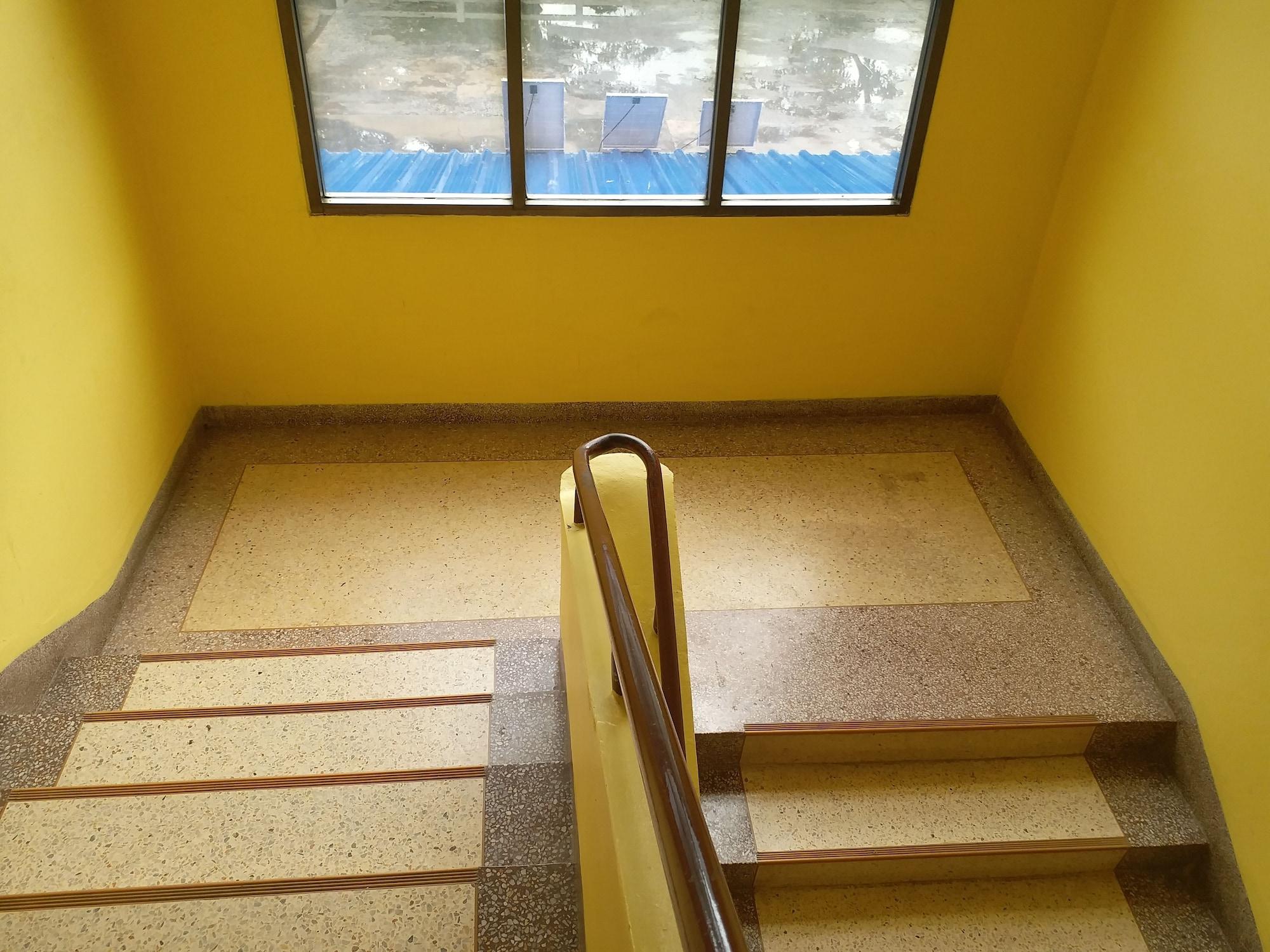 Varios Sema Nakhon Hotel