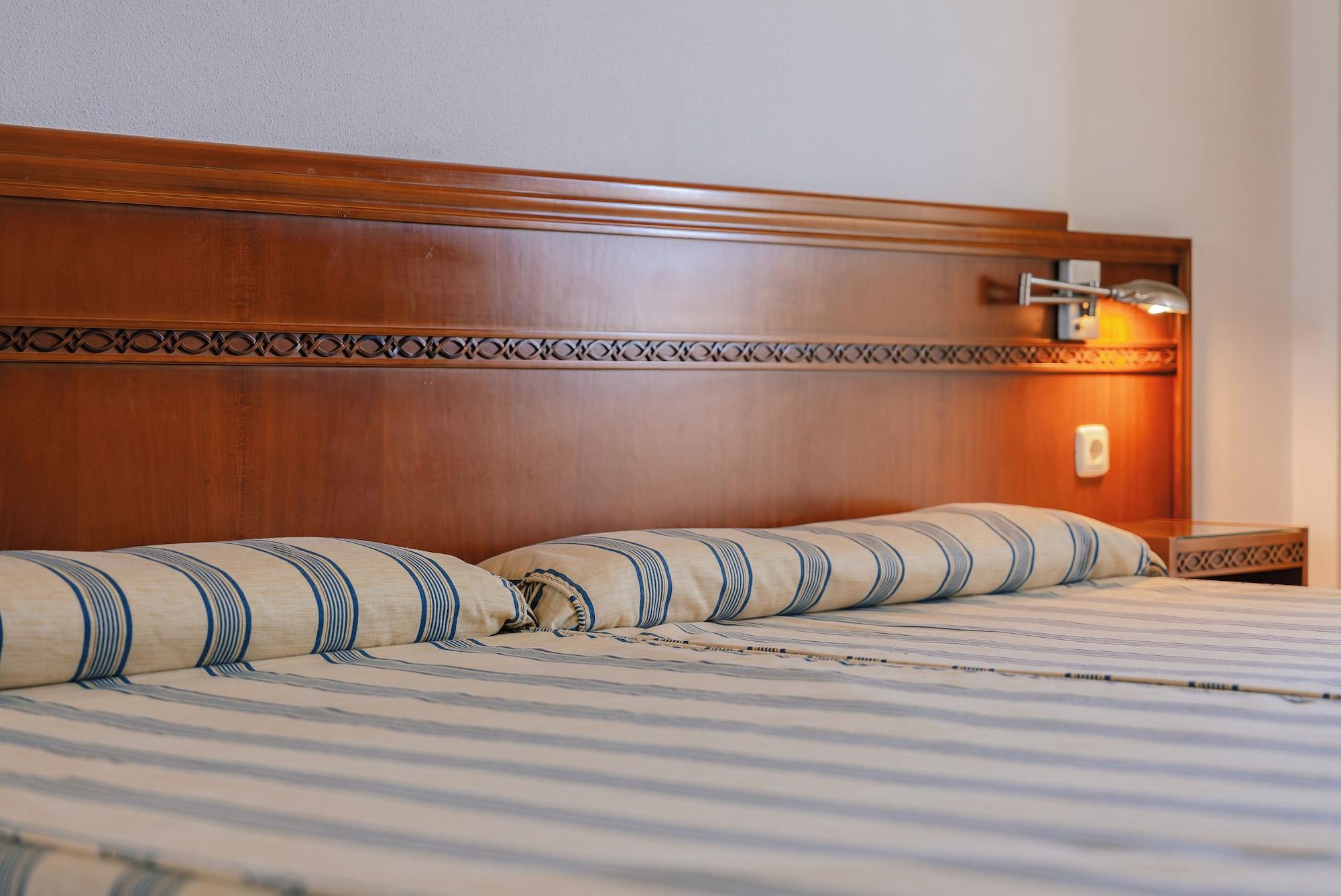 Habitación Port Europa Hotel