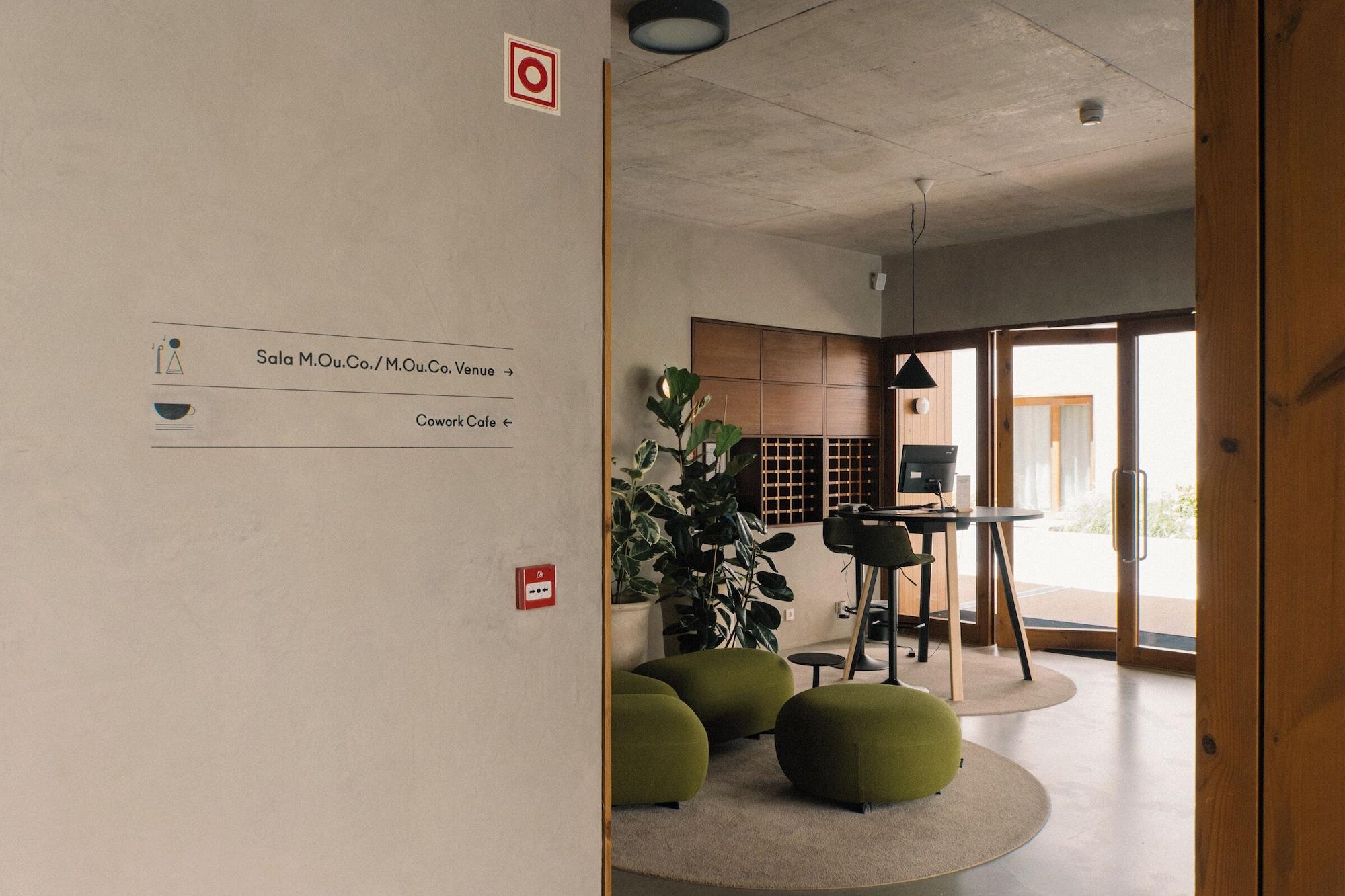 Vista Lobby Jam Porto